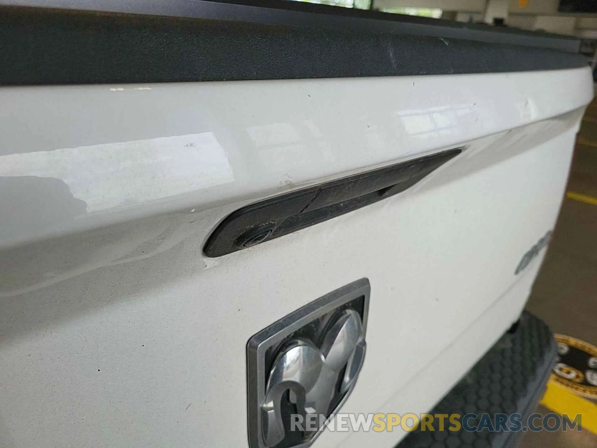 29 Photograph of a damaged car 1C6RR7KTXLS129022 RAM 1500 CLASSIC 2020