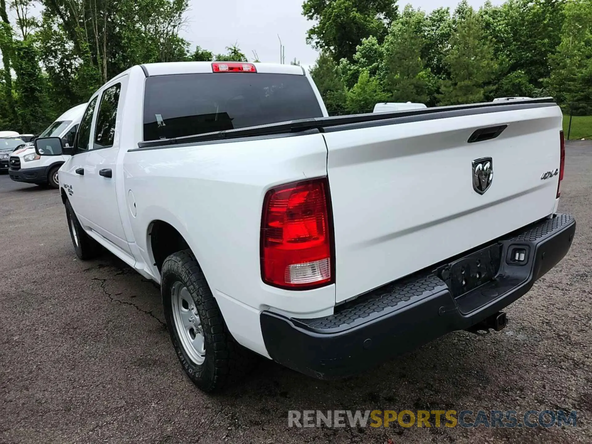 3 Photograph of a damaged car 1C6RR7KTXLS129022 RAM 1500 CLASSIC 2020