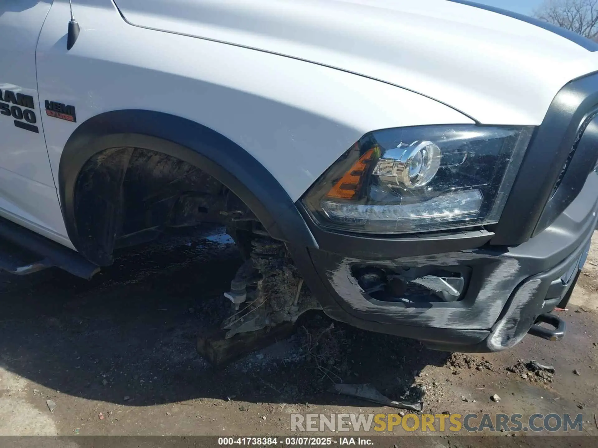 6 Photograph of a damaged car 1C6RR7LT5LS114930 RAM 1500 CLASSIC 2020