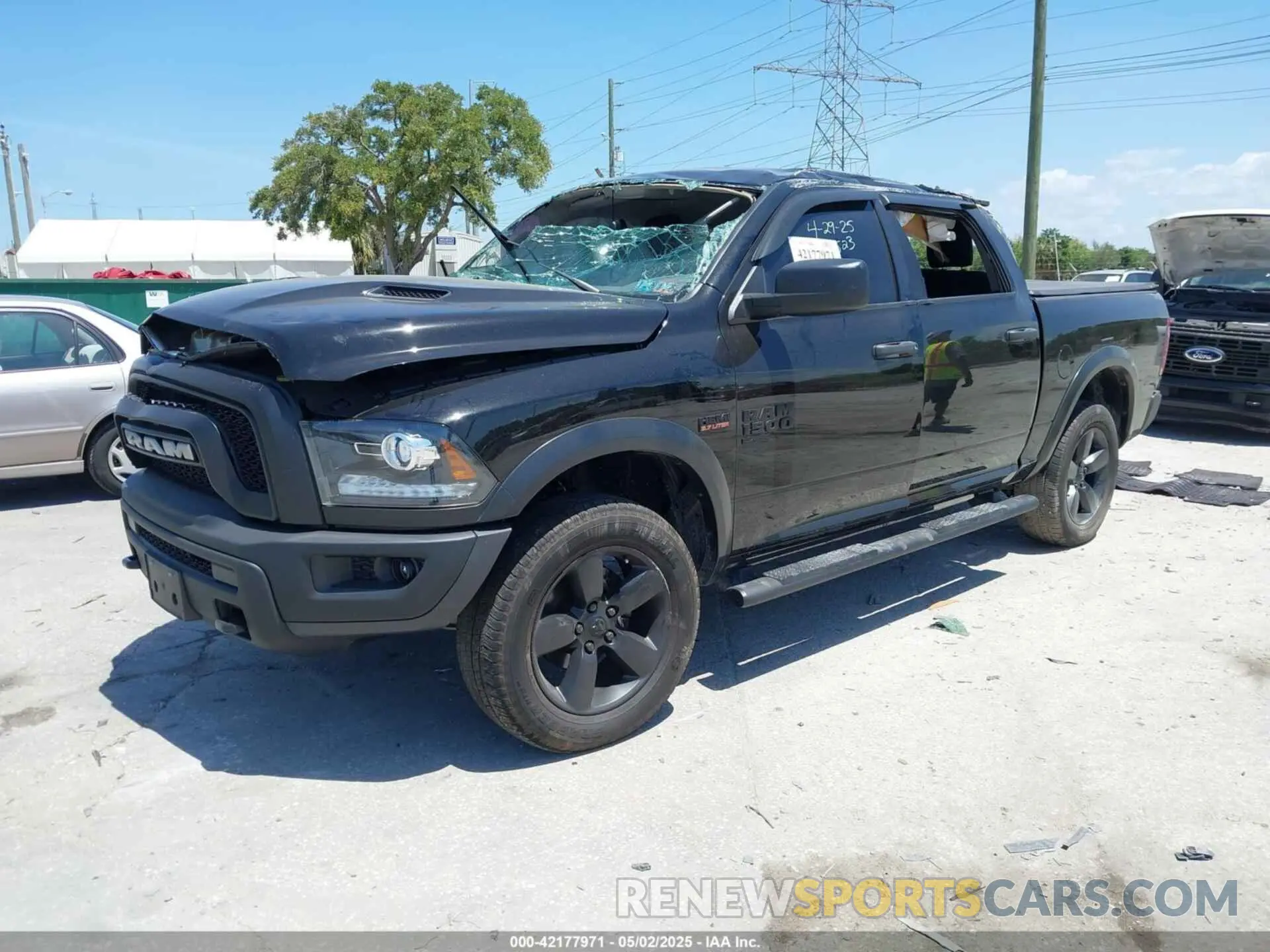 2 Photograph of a damaged car 1C6RR7LT8LS152622 RAM 1500 CLASSIC 2020