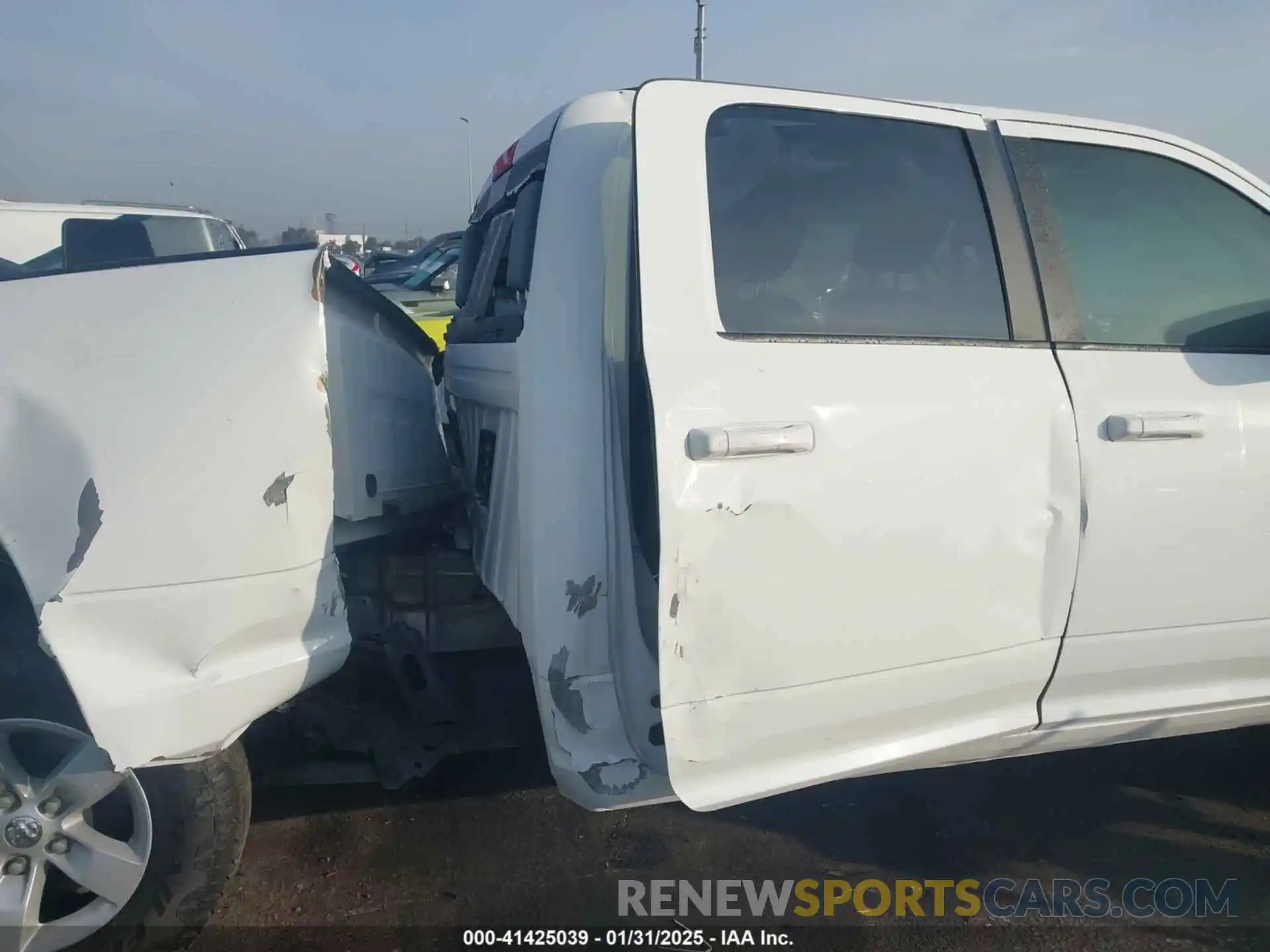 18 Photograph of a damaged car 1C6RR7TT2LS102301 RAM 1500 CLASSIC 2020