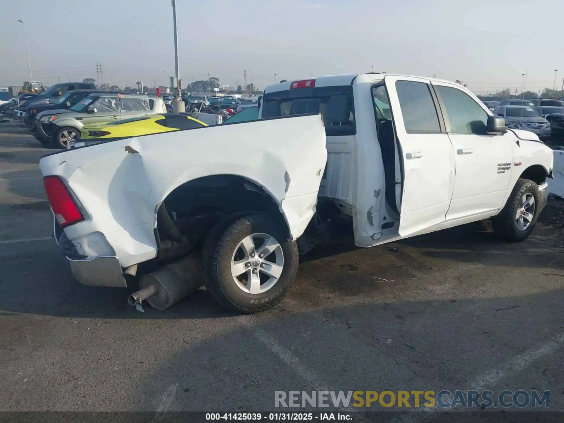 4 Photograph of a damaged car 1C6RR7TT2LS102301 RAM 1500 CLASSIC 2020