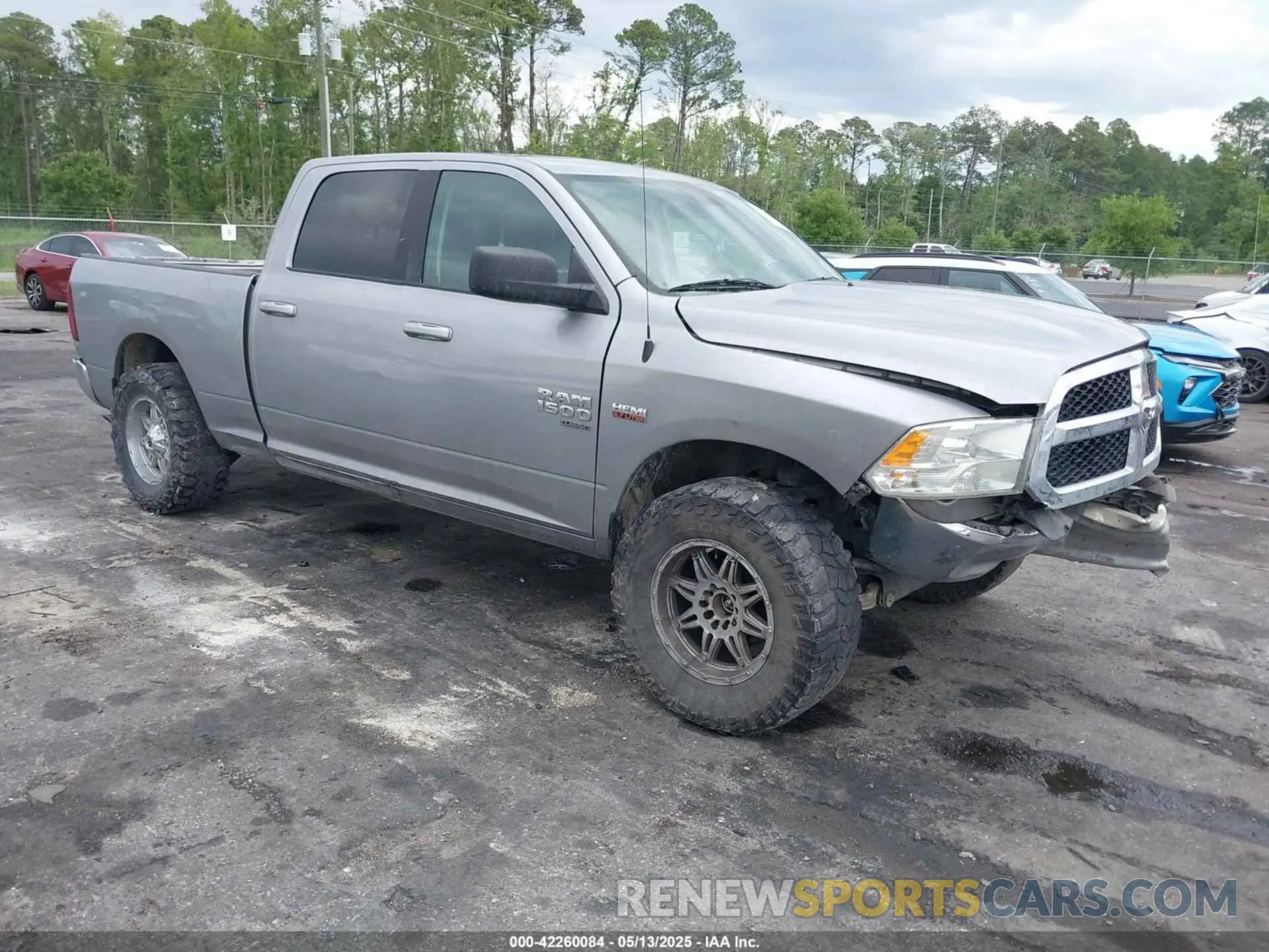 1 Photograph of a damaged car 1C6RR7TT5LS124681 RAM 1500 CLASSIC 2020