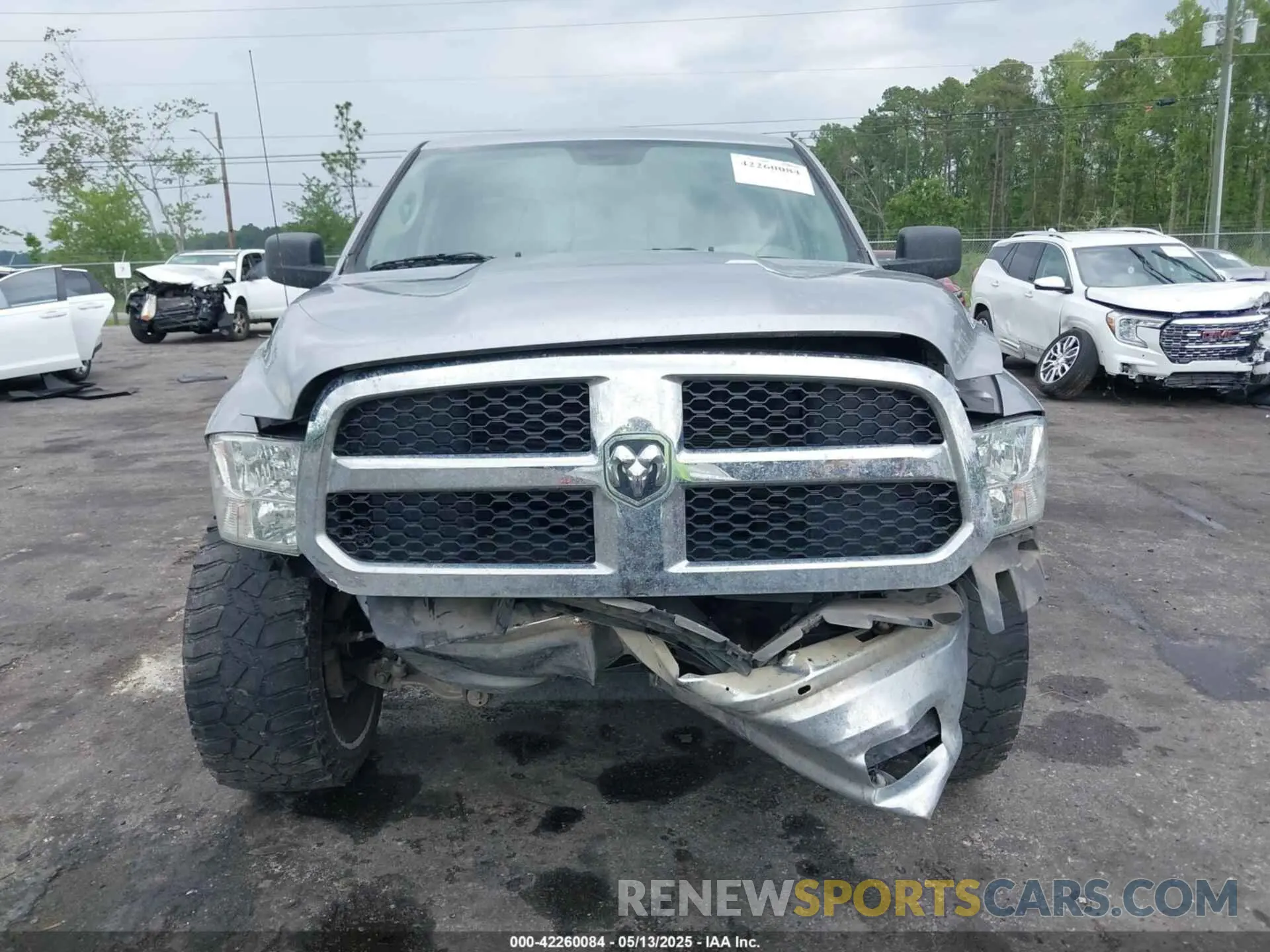 12 Photograph of a damaged car 1C6RR7TT5LS124681 RAM 1500 CLASSIC 2020