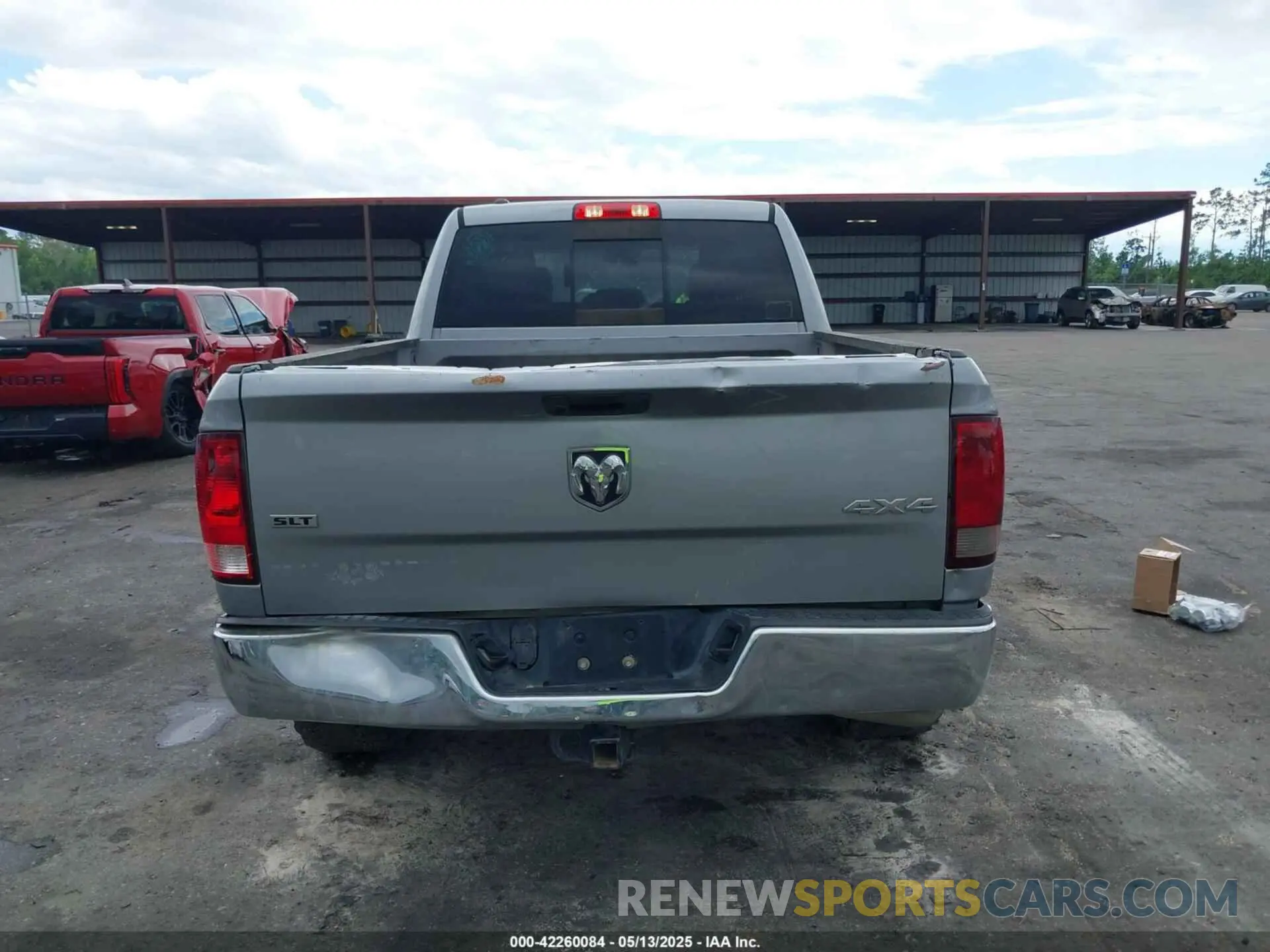 16 Photograph of a damaged car 1C6RR7TT5LS124681 RAM 1500 CLASSIC 2020