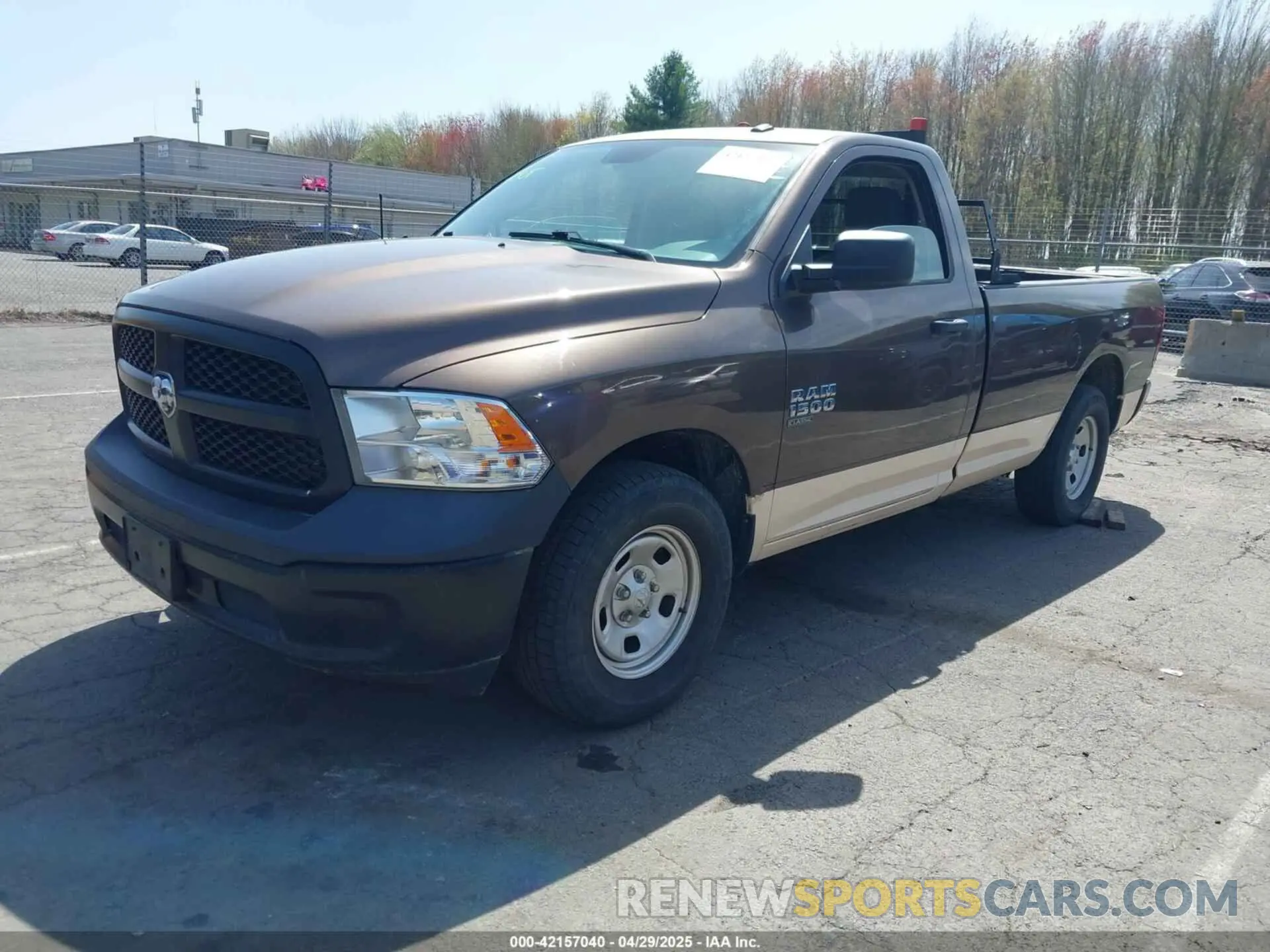 2 Photograph of a damaged car 3C6JR6DG4LG133162 RAM 1500 CLASSIC 2020