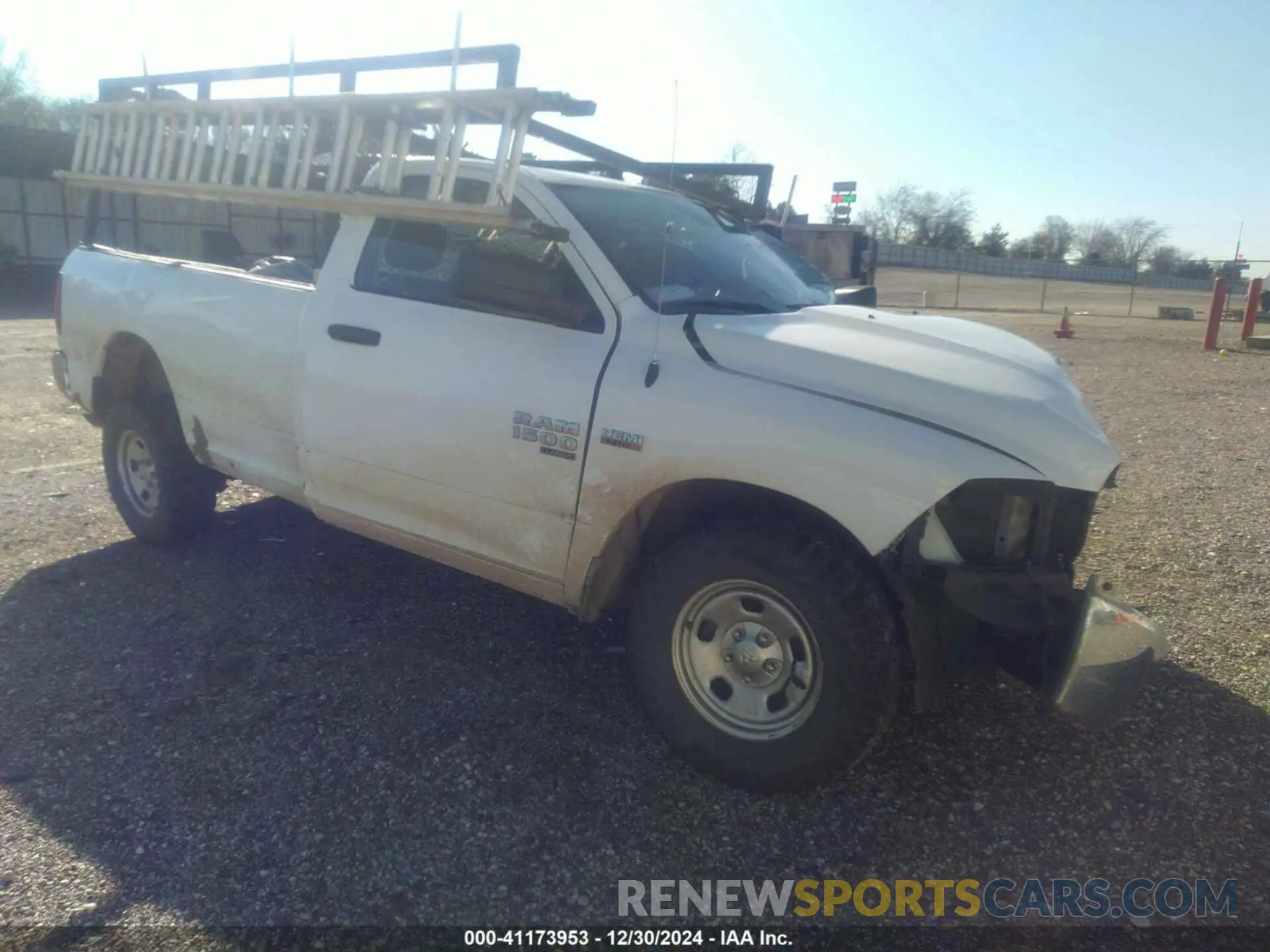 1 Photograph of a damaged car 3C6JR6DT8LG143996 RAM 1500 CLASSIC 2020