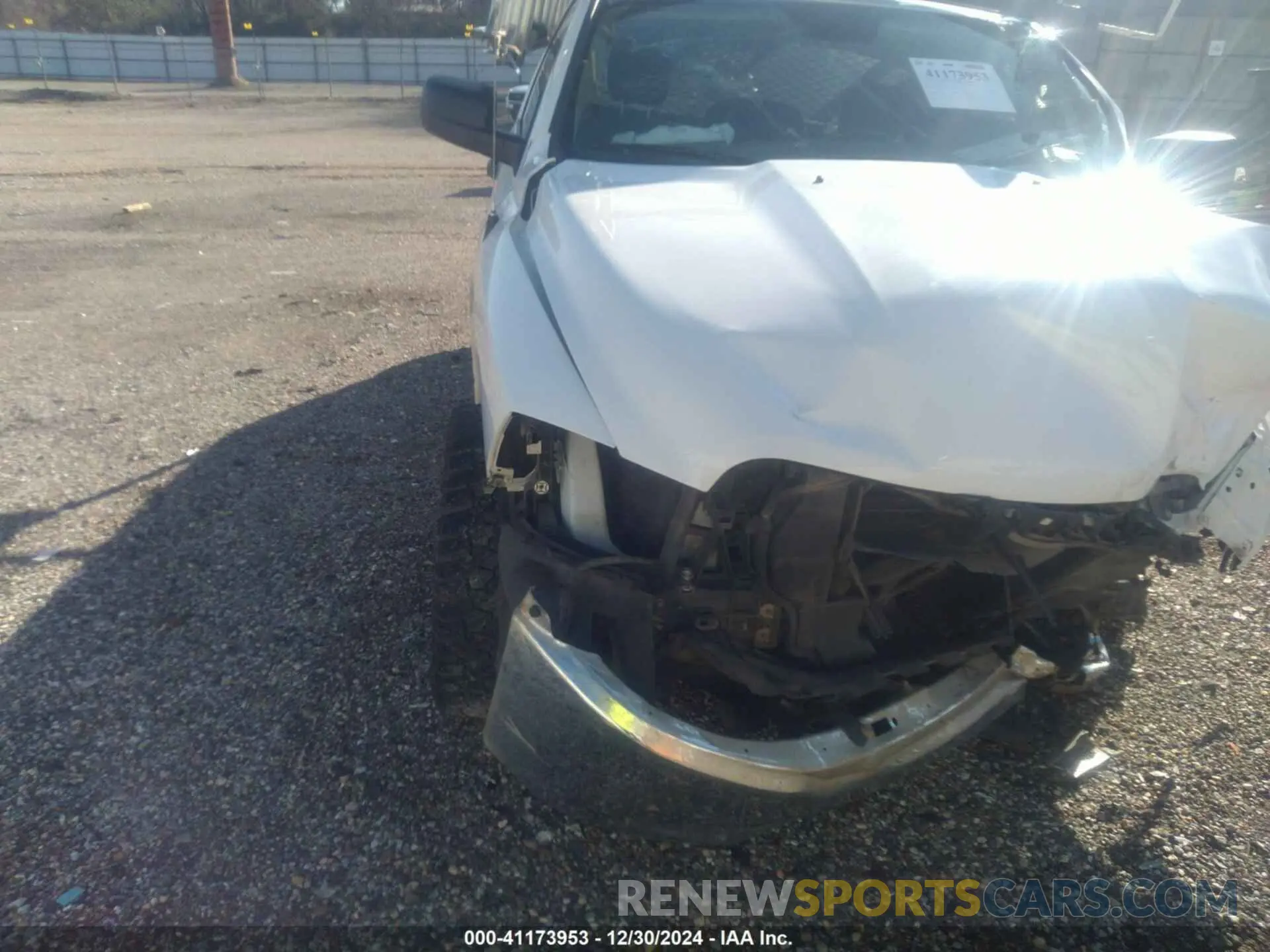 20 Photograph of a damaged car 3C6JR6DT8LG143996 RAM 1500 CLASSIC 2020