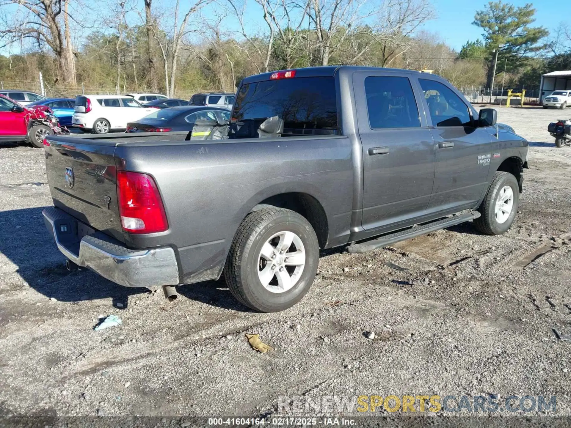 4 Photograph of a damaged car 3C6RR6KT1LG127807 RAM 1500 CLASSIC 2020