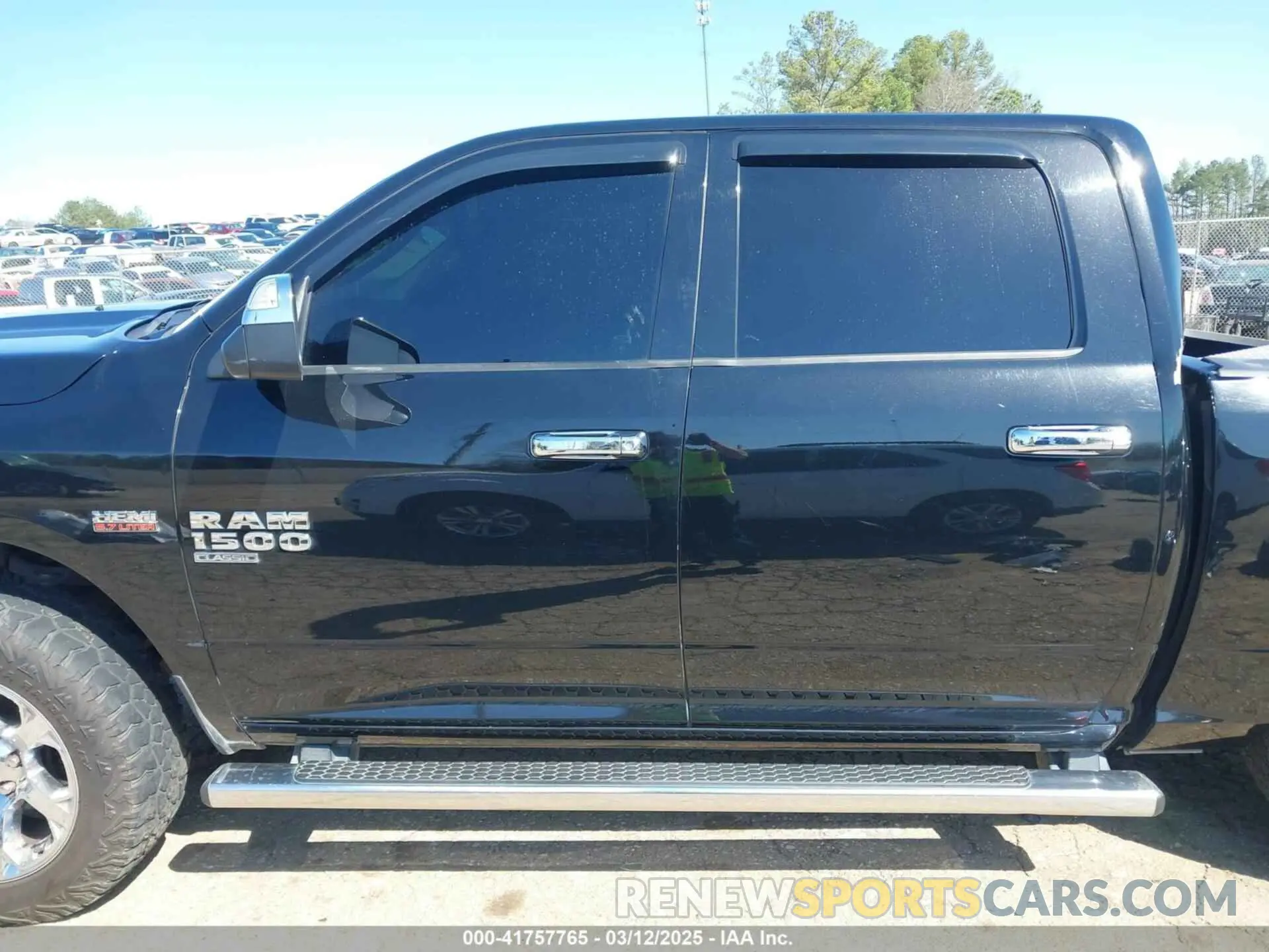15 Photograph of a damaged car 3C6RR6KT2LG224661 RAM 1500 CLASSIC 2020