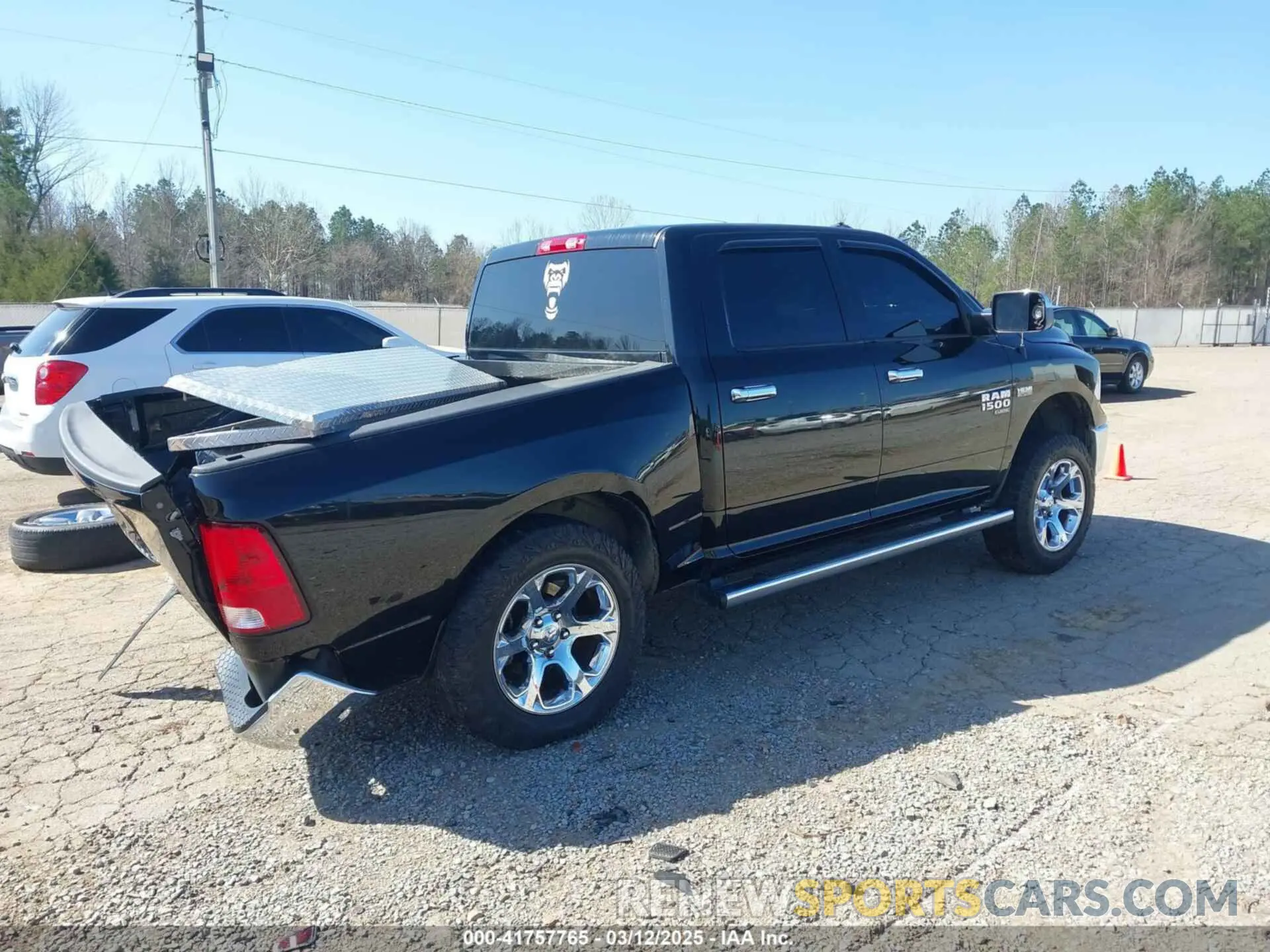 4 Photograph of a damaged car 3C6RR6KT2LG224661 RAM 1500 CLASSIC 2020