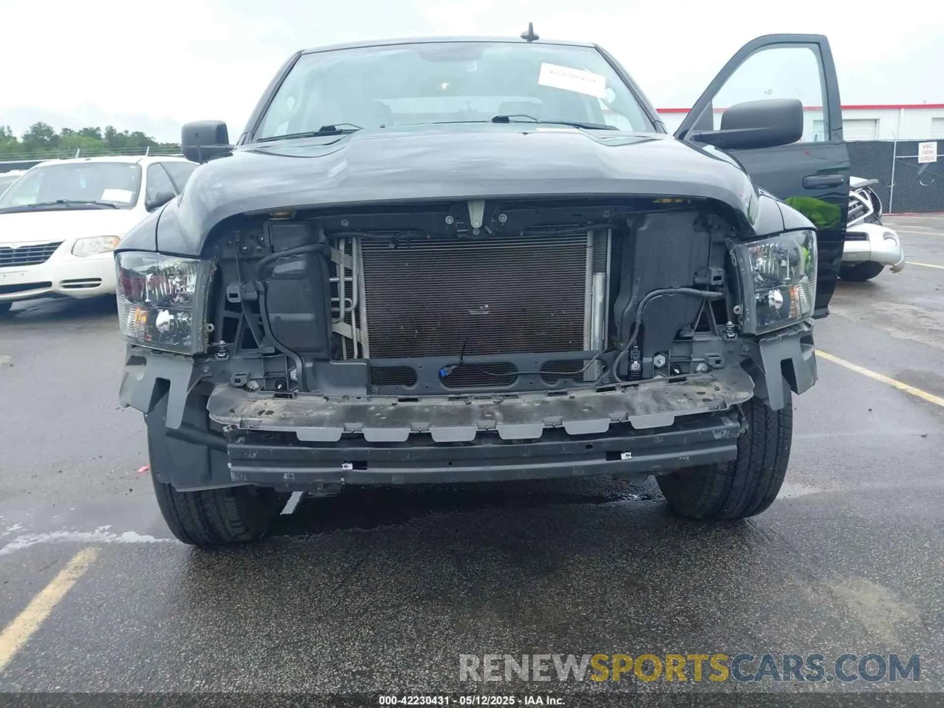 6 Photograph of a damaged car 3C6RR6KT5LG224413 RAM 1500 CLASSIC 2020