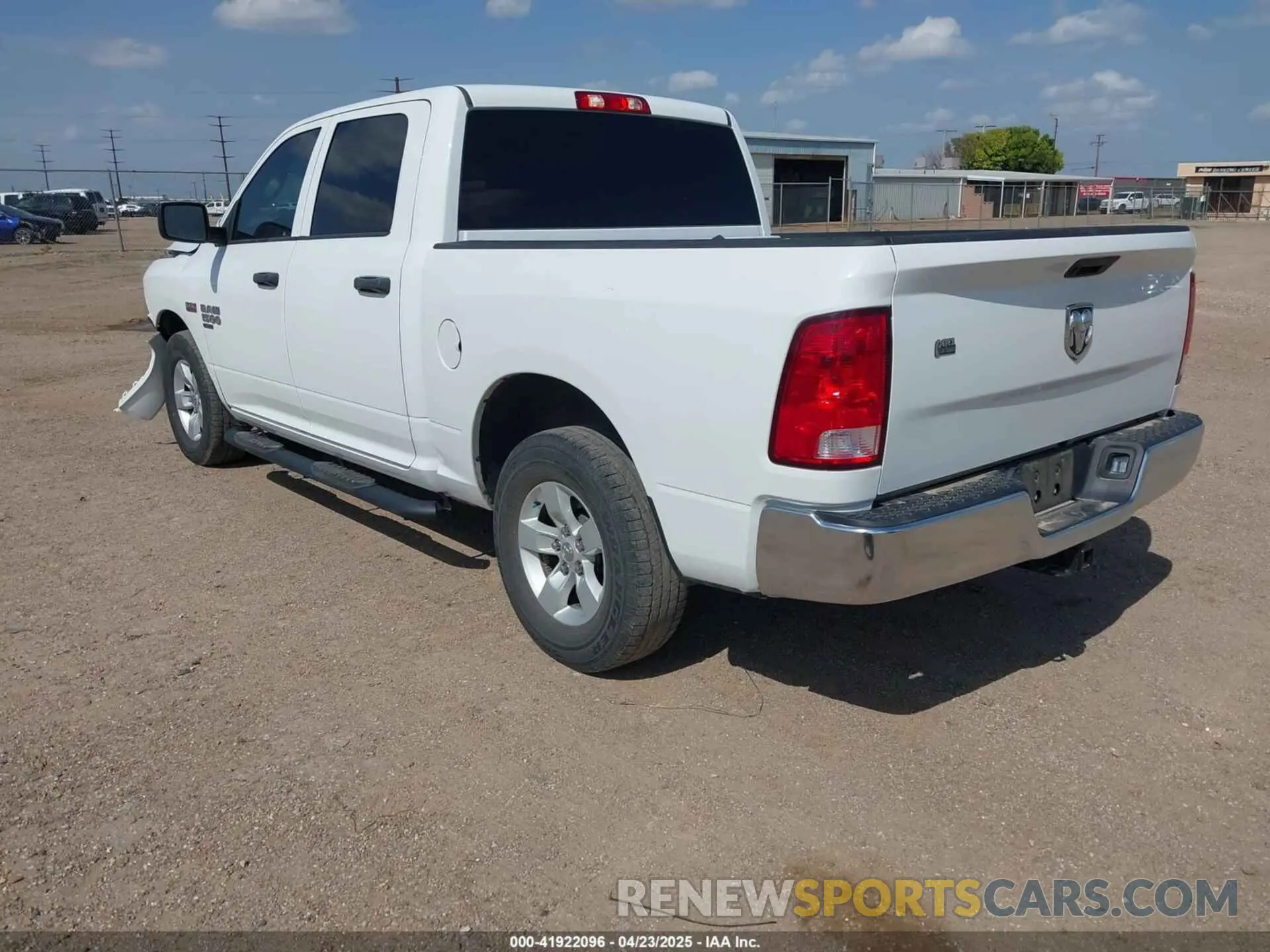 3 Photograph of a damaged car 3C6RR6KT8LG179113 RAM 1500 CLASSIC 2020
