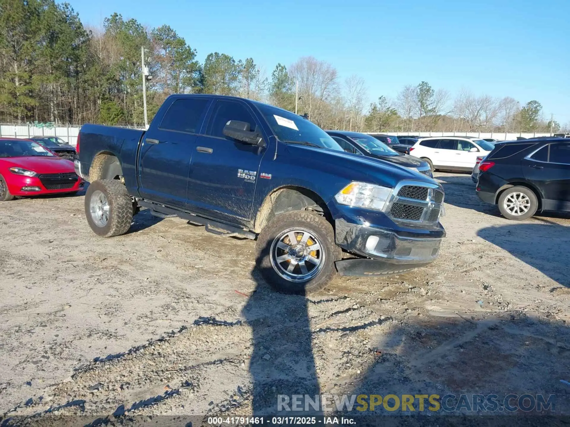 1 Photograph of a damaged car 3C6RR7KT9LG290727 RAM 1500 CLASSIC 2020