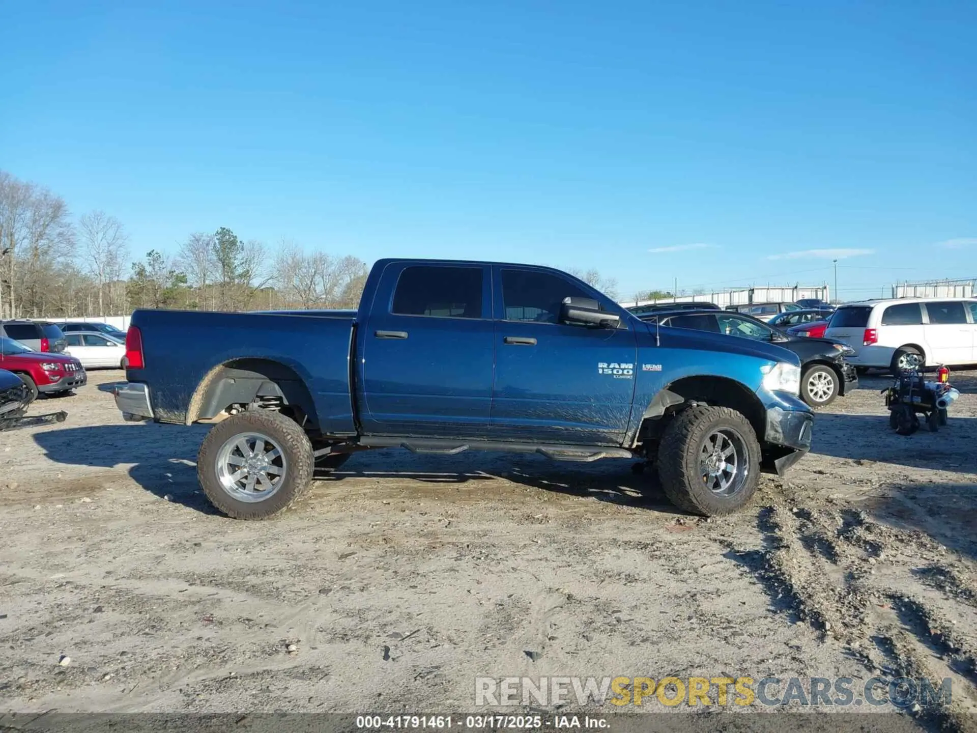 13 Photograph of a damaged car 3C6RR7KT9LG290727 RAM 1500 CLASSIC 2020