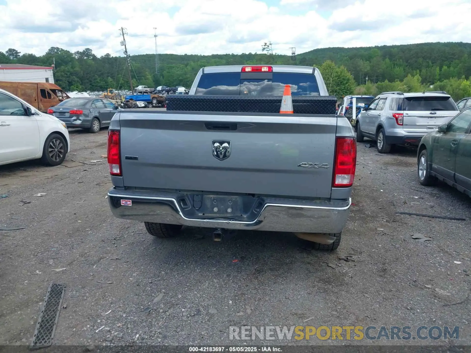 16 Photograph of a damaged car 3C6RR7LT3LG156889 RAM 1500 CLASSIC 2020