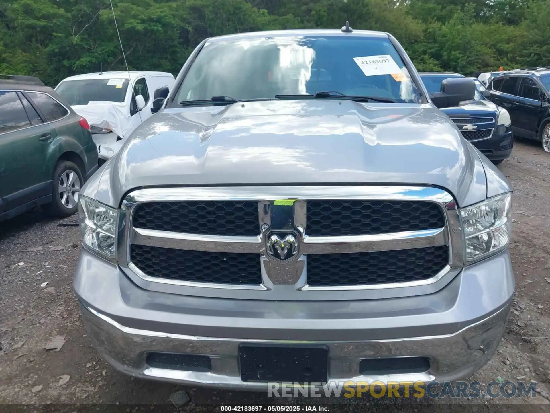 6 Photograph of a damaged car 3C6RR7LT3LG156889 RAM 1500 CLASSIC 2020
