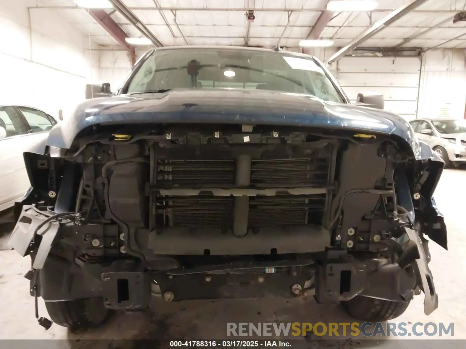 13 Photograph of a damaged car 3C6RR7LT5LG152505 RAM 1500 CLASSIC 2020