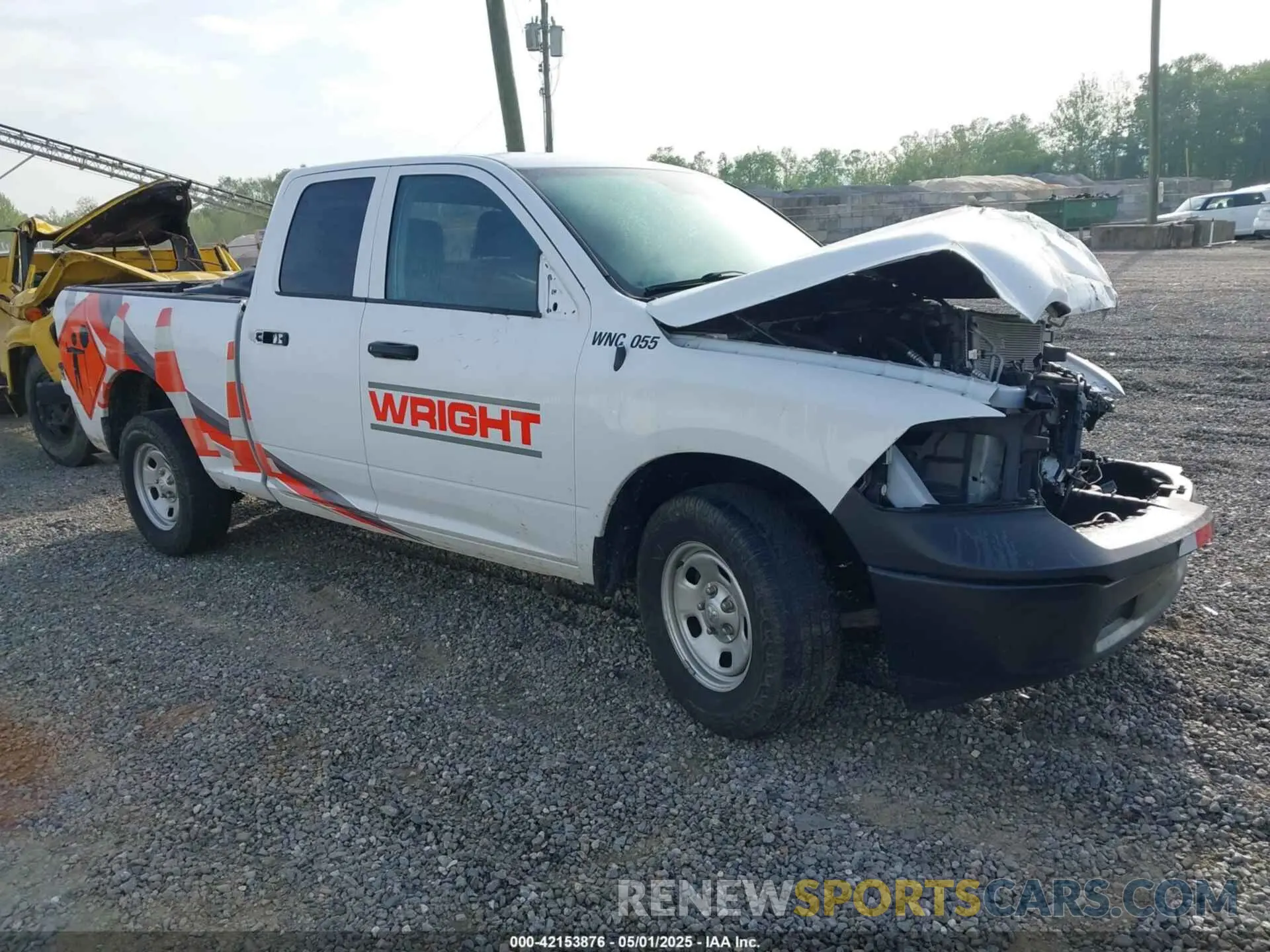 1 Photograph of a damaged car 1C6RR6FG0MS598371 RAM 1500 CLASSIC 2021