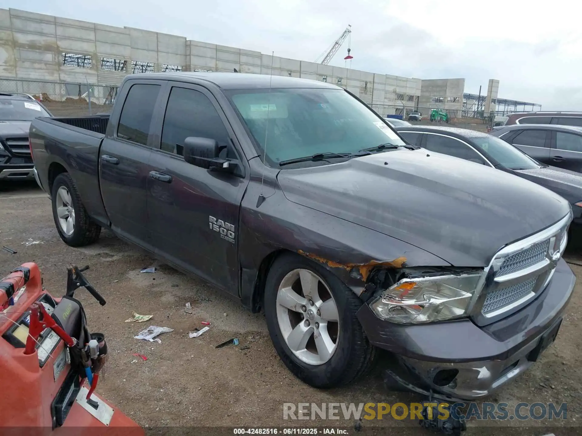 1 Photograph of a damaged car 1C6RR6FG4MS521082 RAM 1500 CLASSIC 2021