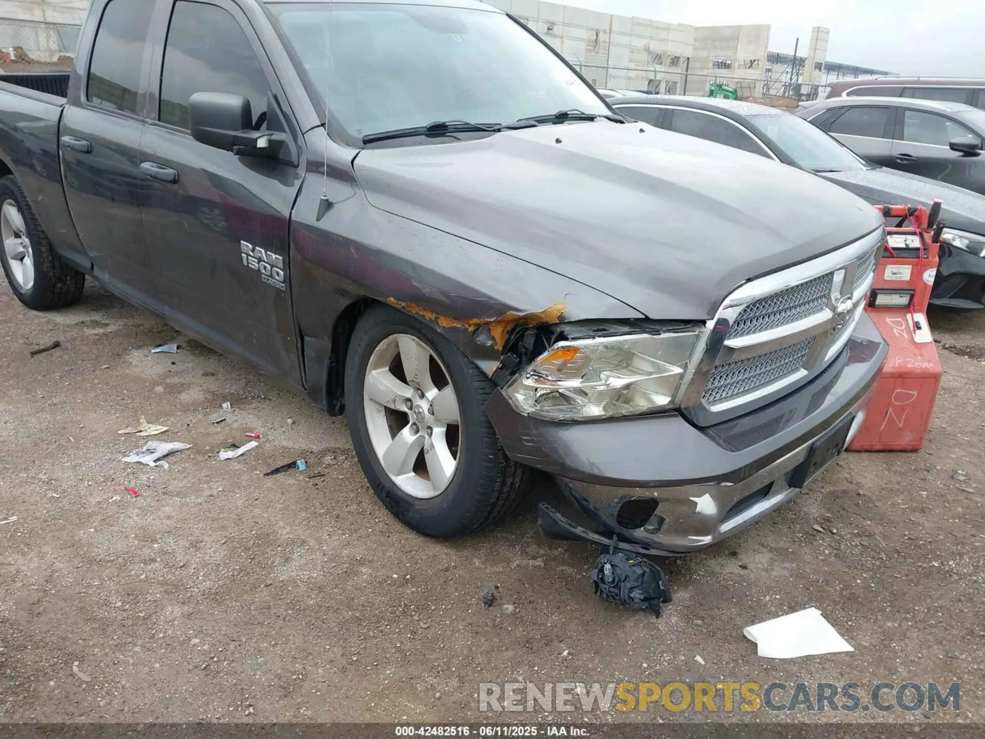 6 Photograph of a damaged car 1C6RR6FG4MS521082 RAM 1500 CLASSIC 2021