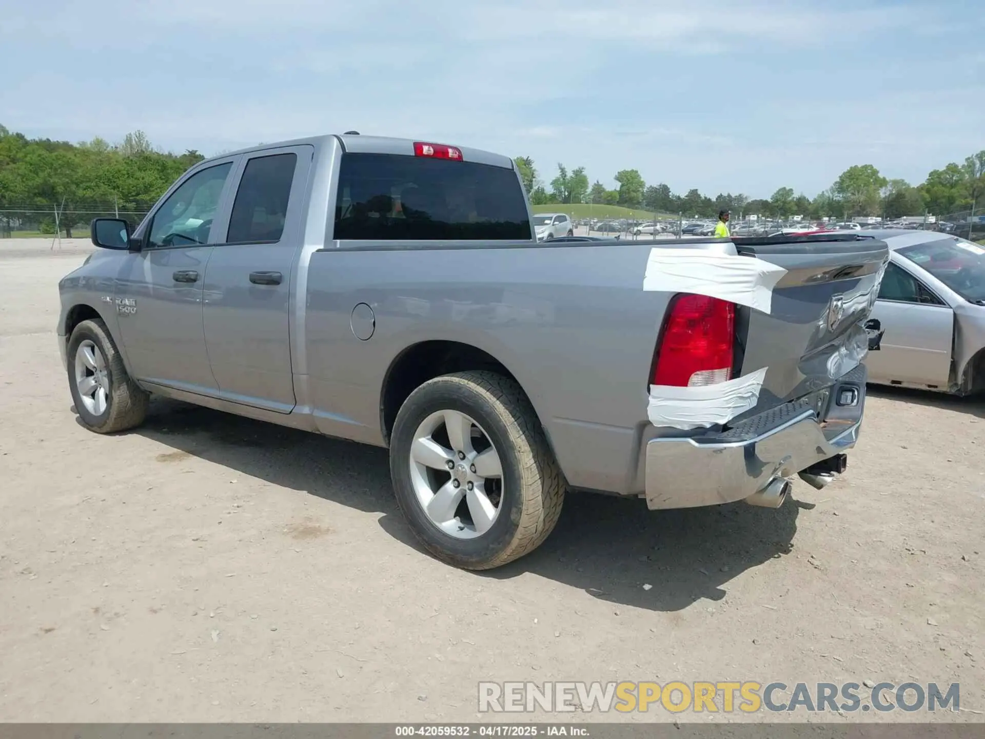 3 Photograph of a damaged car 1C6RR6FT0MS515437 RAM 1500 CLASSIC 2021