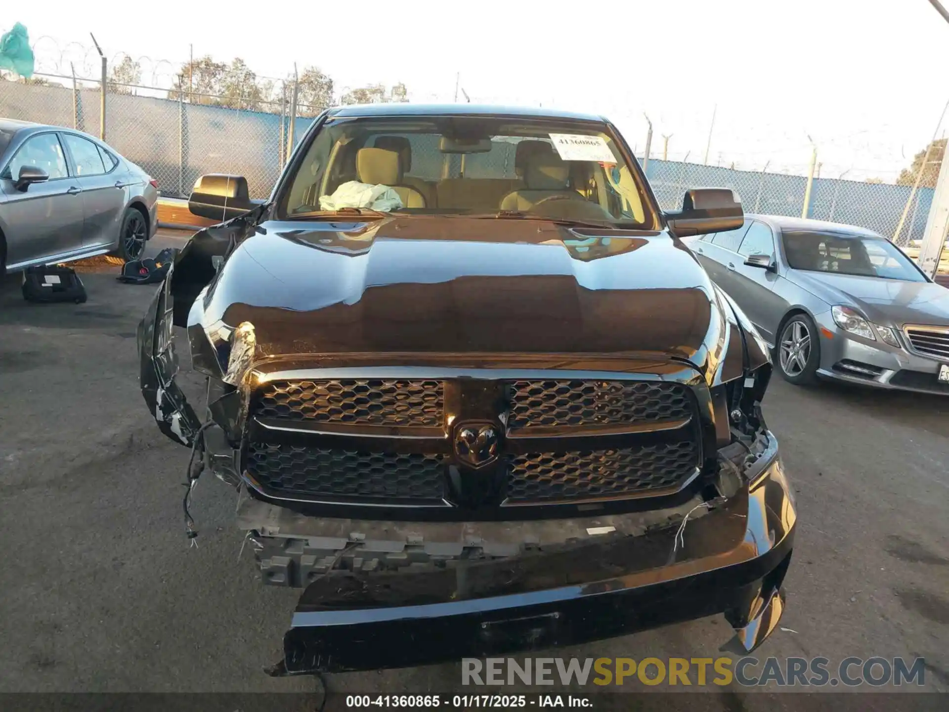 13 Photograph of a damaged car 1C6RR6FT3MS533897 RAM 1500 CLASSIC 2021