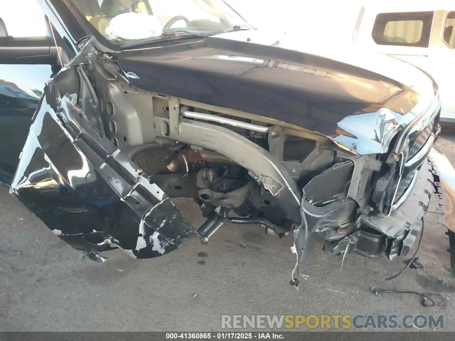 6 Photograph of a damaged car 1C6RR6FT3MS533897 RAM 1500 CLASSIC 2021