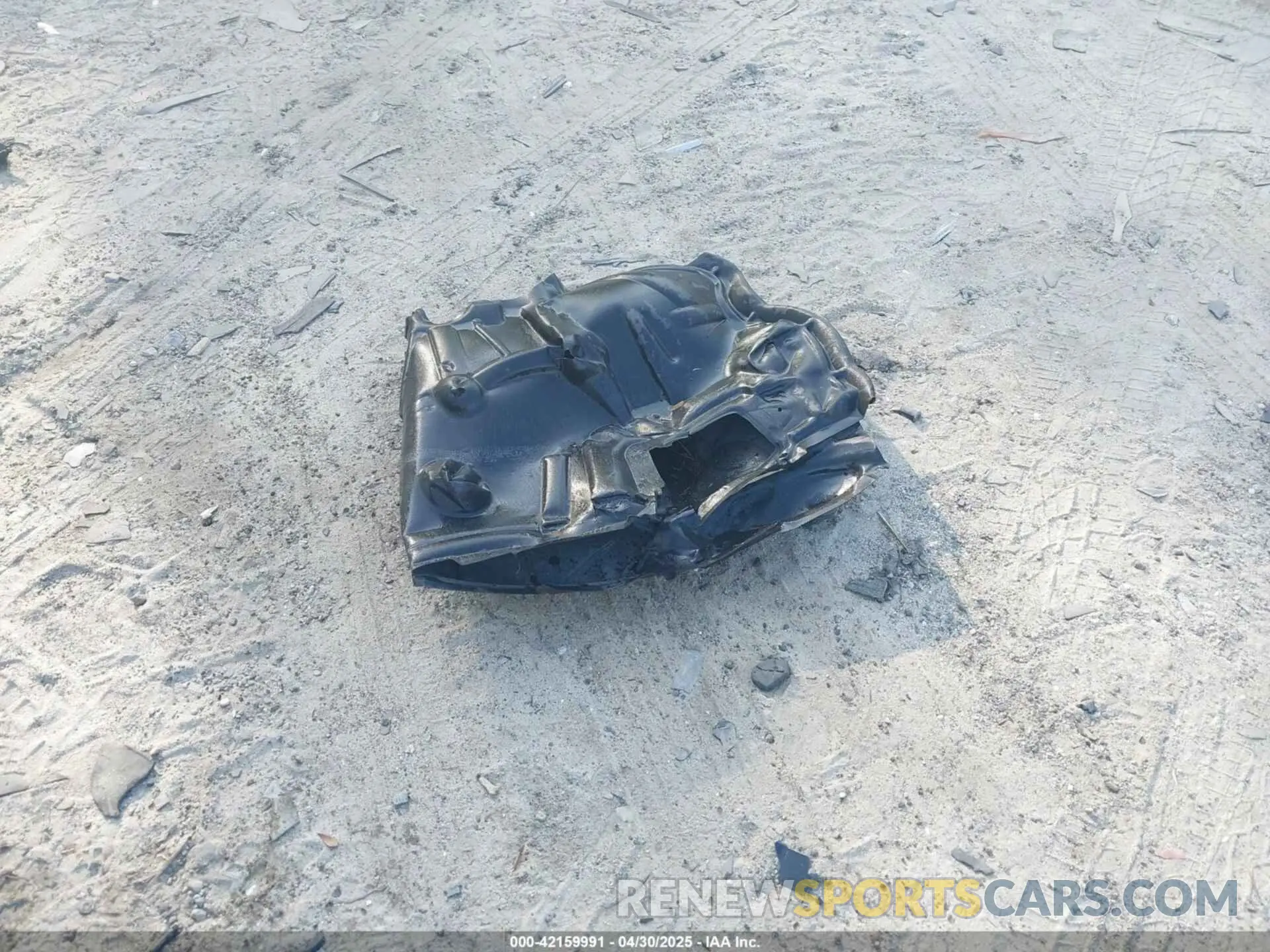 12 Photograph of a damaged car 1C6RR6LG5MS508684 RAM 1500 CLASSIC 2021