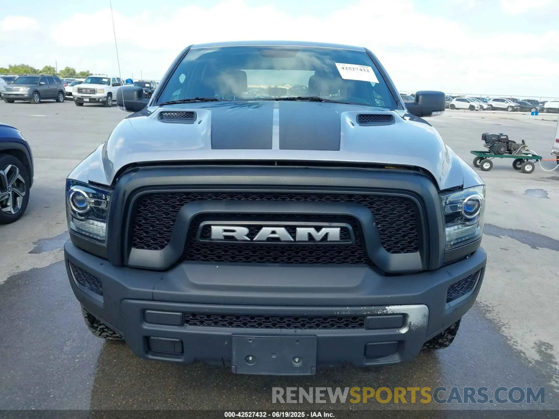 13 Photograph of a damaged car 1C6RR6LT4MS544735 RAM 1500 CLASSIC 2021