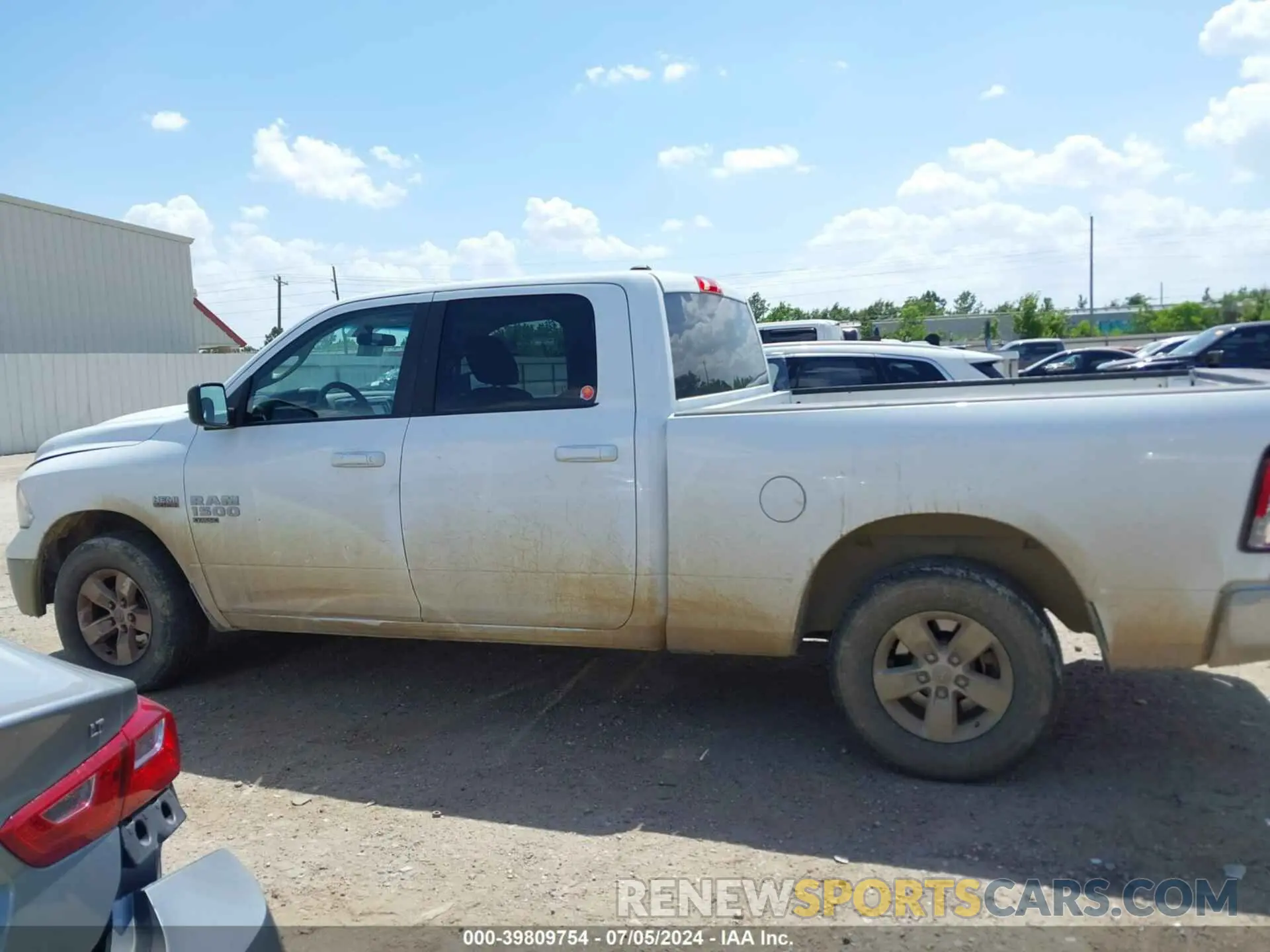 14 Photograph of a damaged car 1C6RR6TT3MS515940 RAM 1500 CLASSIC 2021