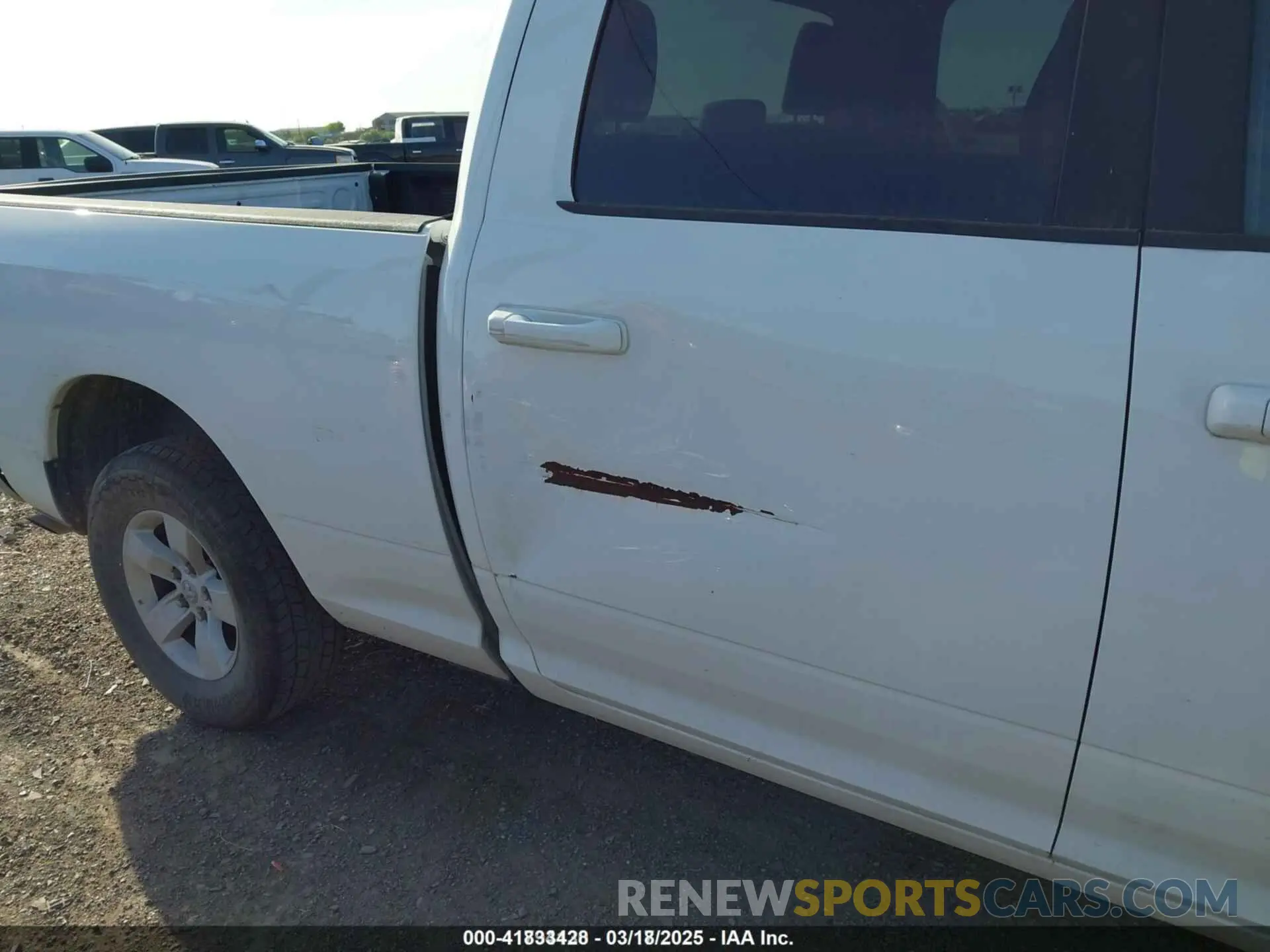 6 Photograph of a damaged car 1C6RR6TT7MS517593 RAM 1500 CLASSIC 2021