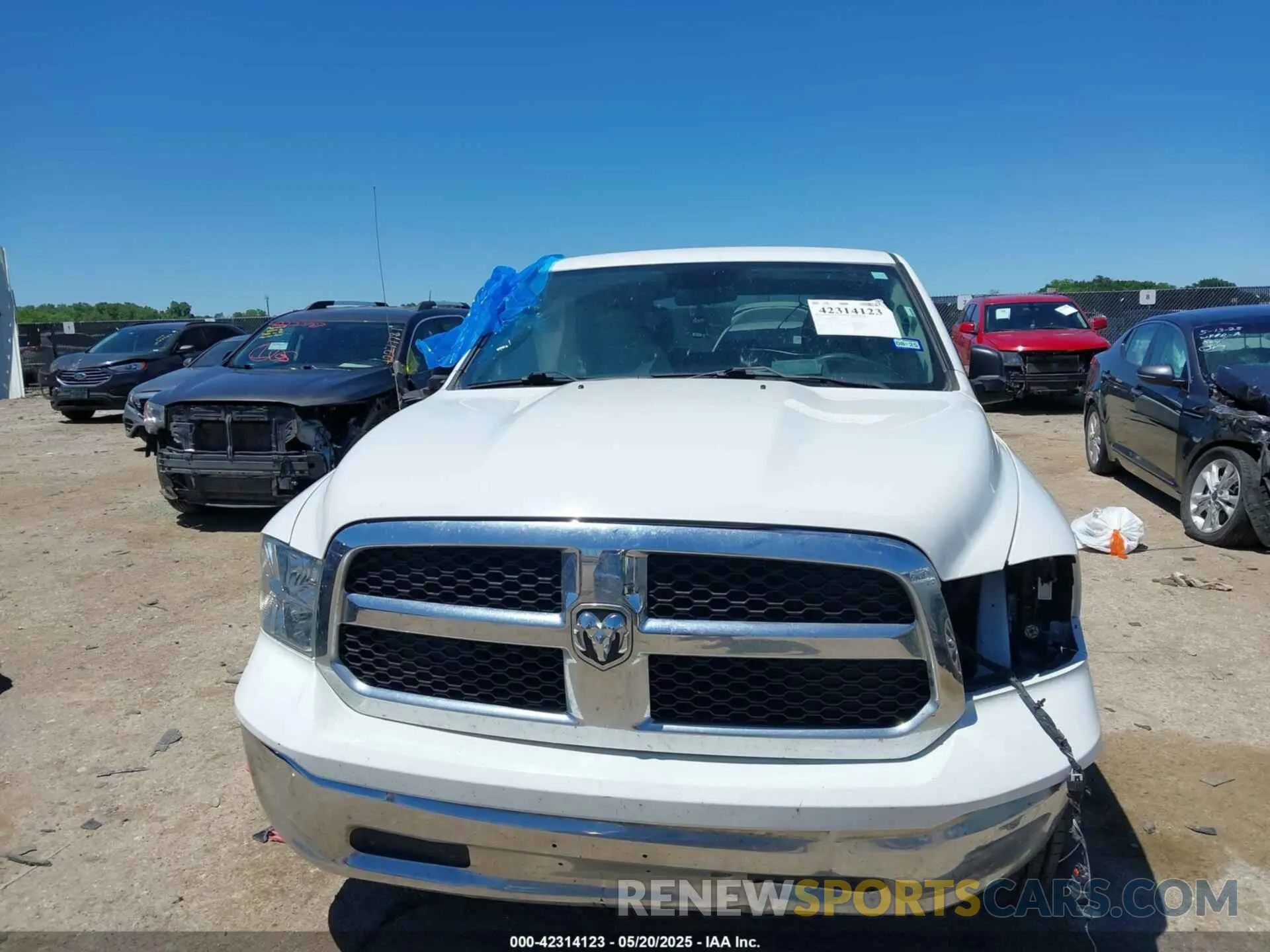 12 Photograph of a damaged car 1C6RR6TTXMS517345 RAM 1500 CLASSIC 2021
