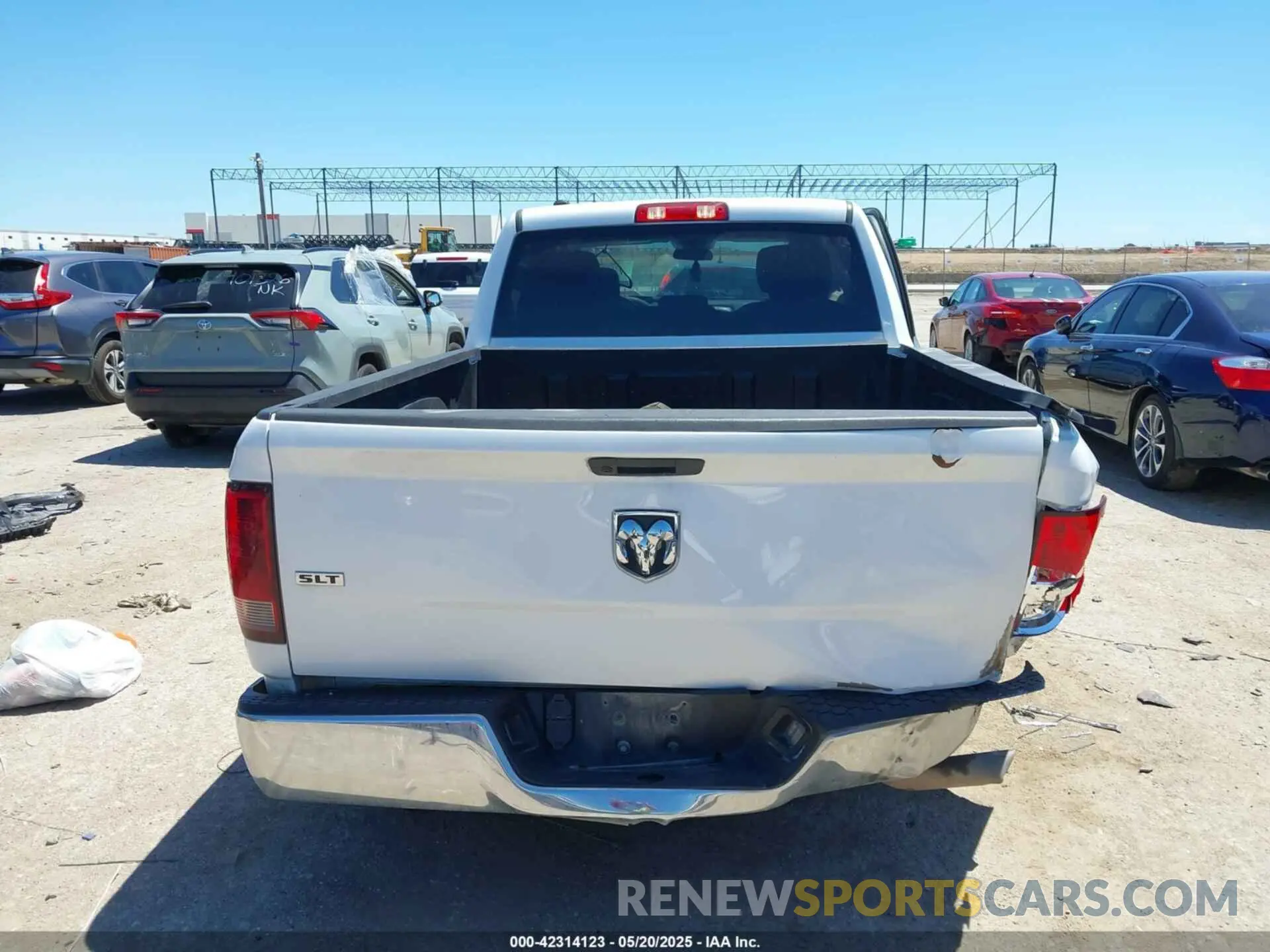 16 Photograph of a damaged car 1C6RR6TTXMS517345 RAM 1500 CLASSIC 2021