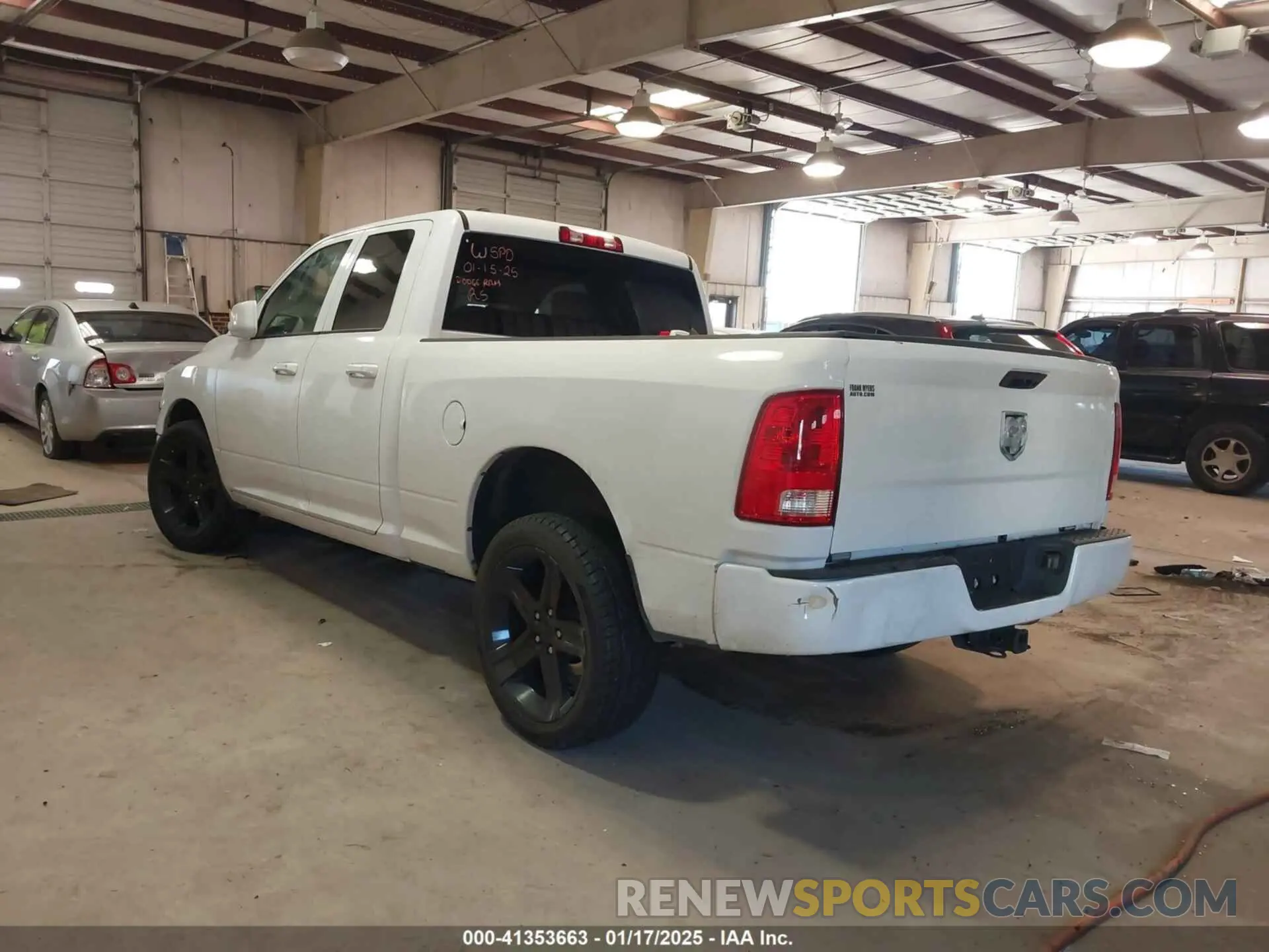 3 Photograph of a damaged car 1C6RR7FG0MS507914 RAM 1500 CLASSIC 2021