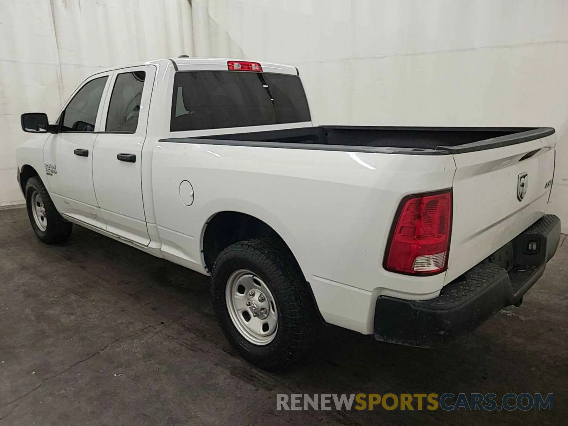 4 Photograph of a damaged car 1C6RR7FG2MS577723 RAM 1500 CLASSIC 2021