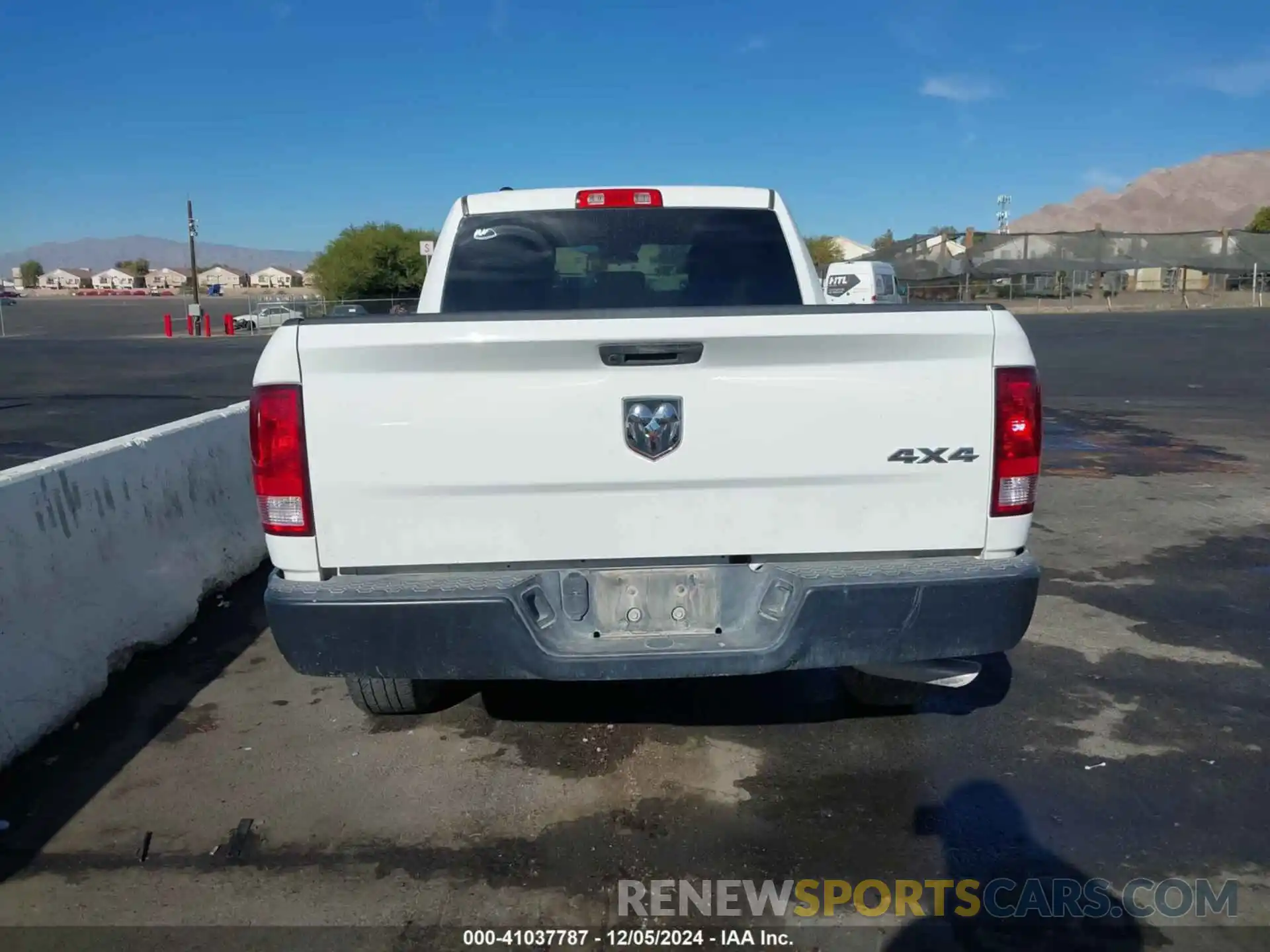 16 Photograph of a damaged car 1C6RR7FG8MS577712 RAM 1500 CLASSIC 2021