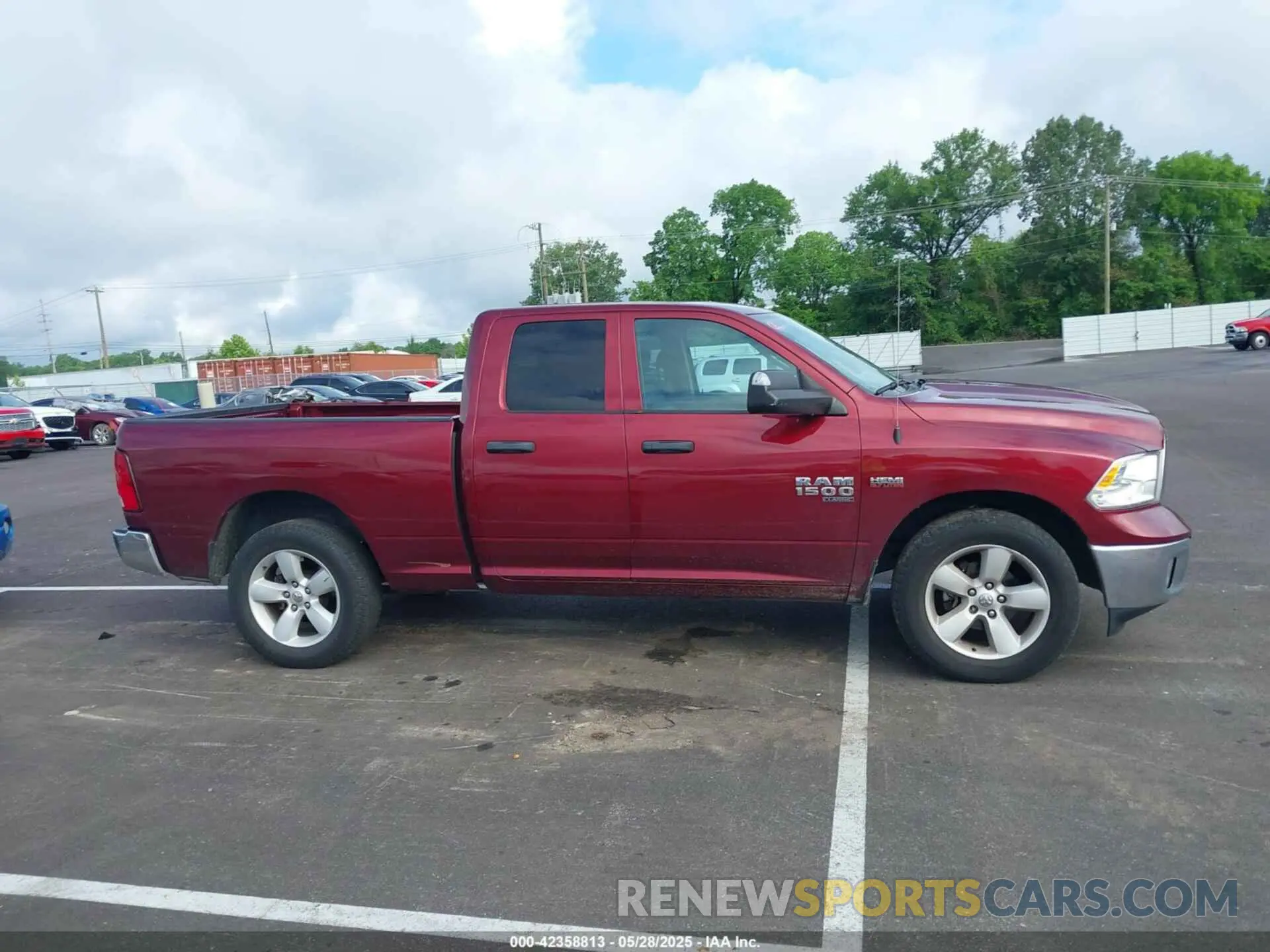 13 Photograph of a damaged car 1C6RR7FT6MS579178 RAM 1500 CLASSIC 2021