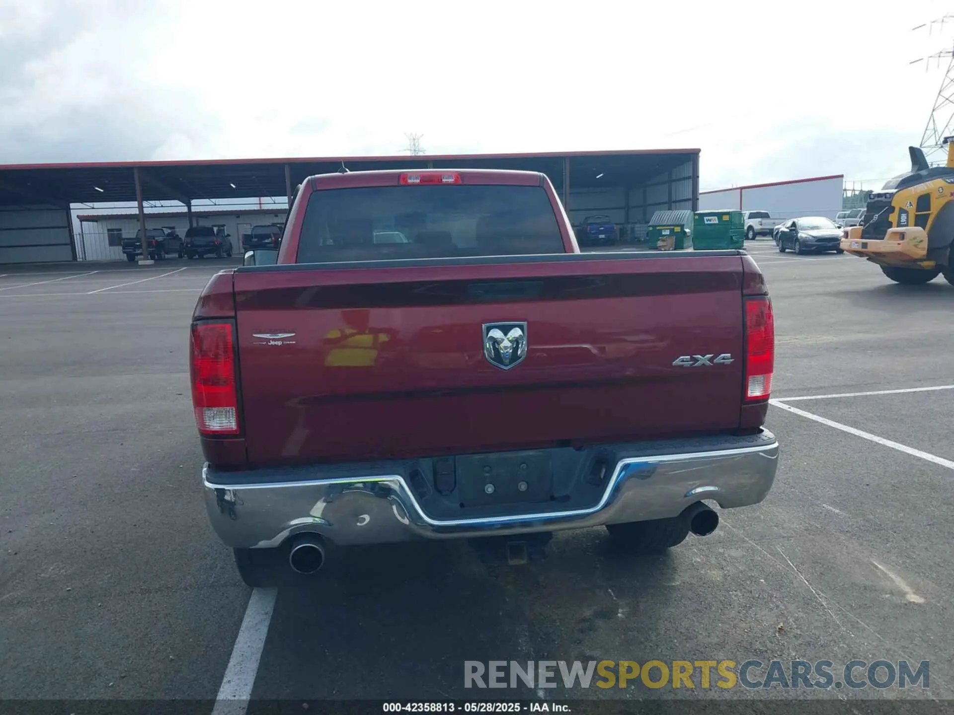 16 Photograph of a damaged car 1C6RR7FT6MS579178 RAM 1500 CLASSIC 2021