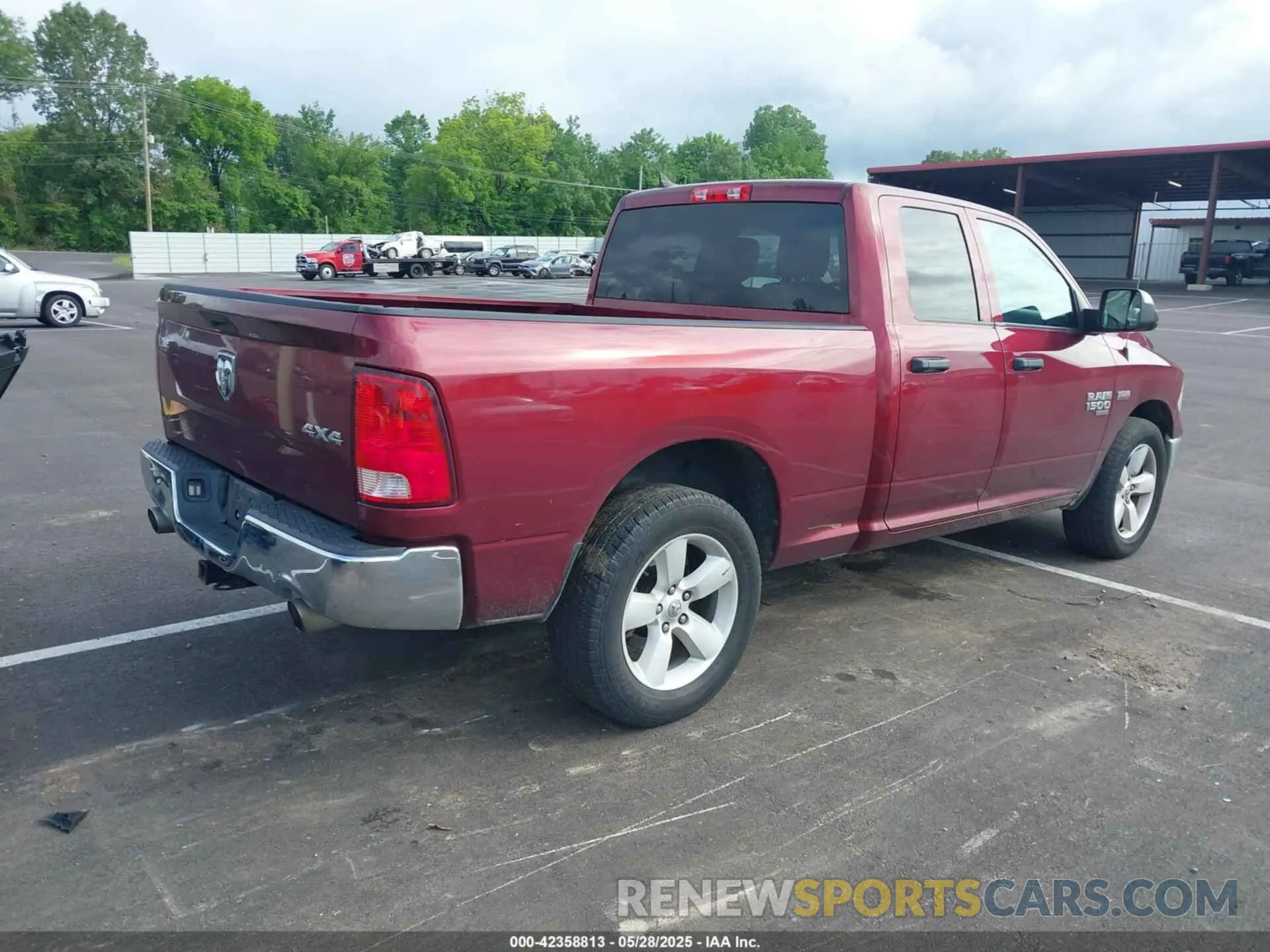 4 Photograph of a damaged car 1C6RR7FT6MS579178 RAM 1500 CLASSIC 2021
