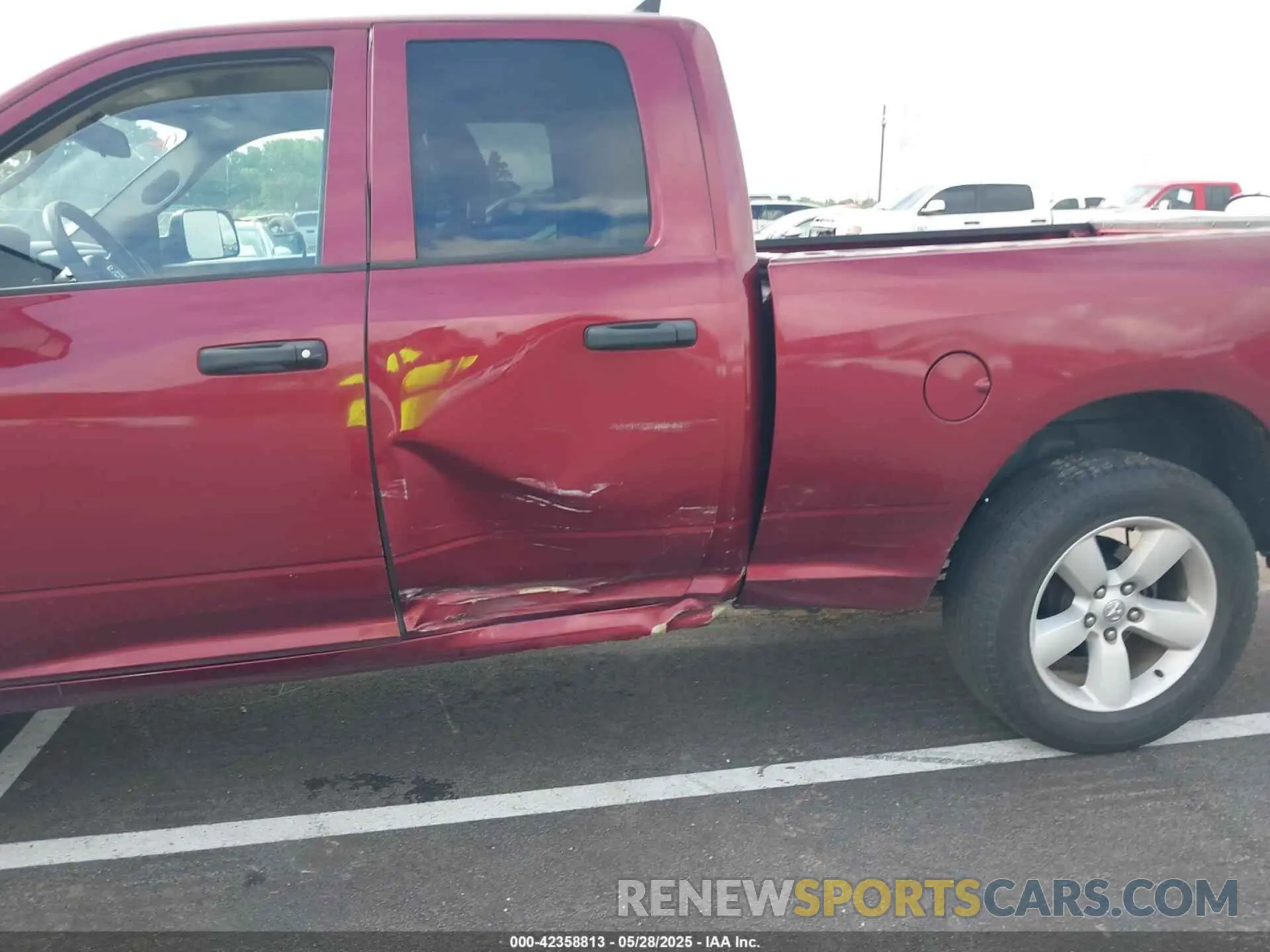 6 Photograph of a damaged car 1C6RR7FT6MS579178 RAM 1500 CLASSIC 2021