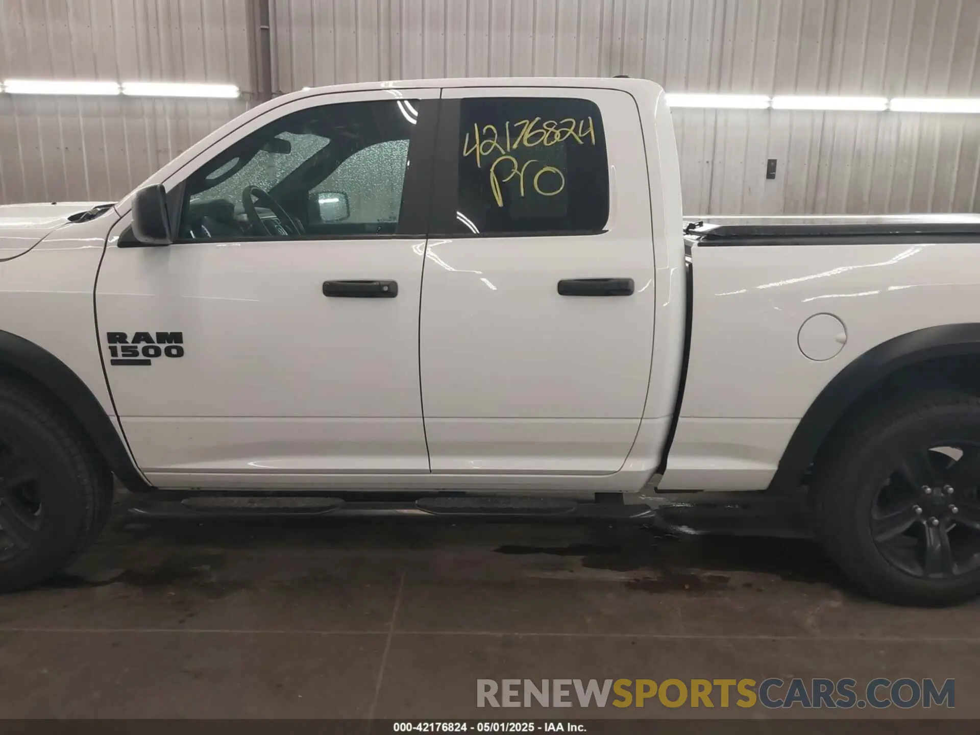 15 Photograph of a damaged car 1C6RR7GG0MS577475 RAM 1500 CLASSIC 2021