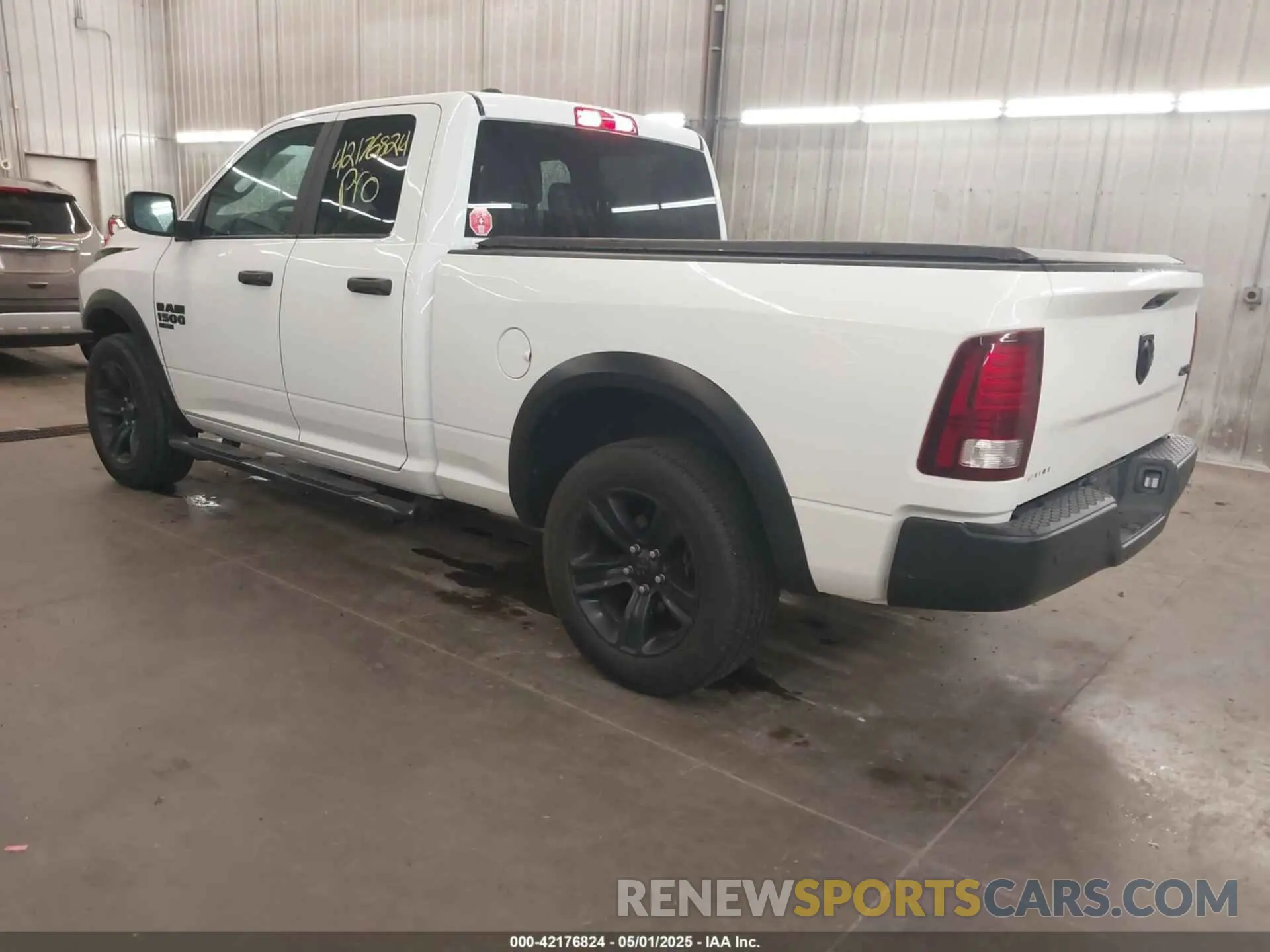 3 Photograph of a damaged car 1C6RR7GG0MS577475 RAM 1500 CLASSIC 2021