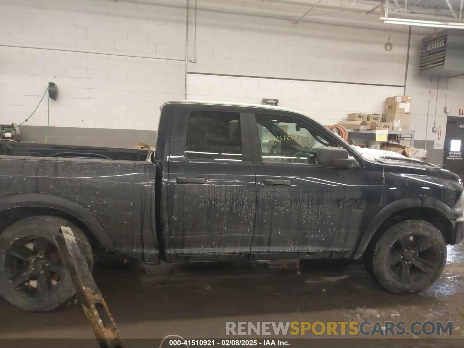 13 Photograph of a damaged car 1C6RR7GG2MS507332 RAM 1500 CLASSIC 2021