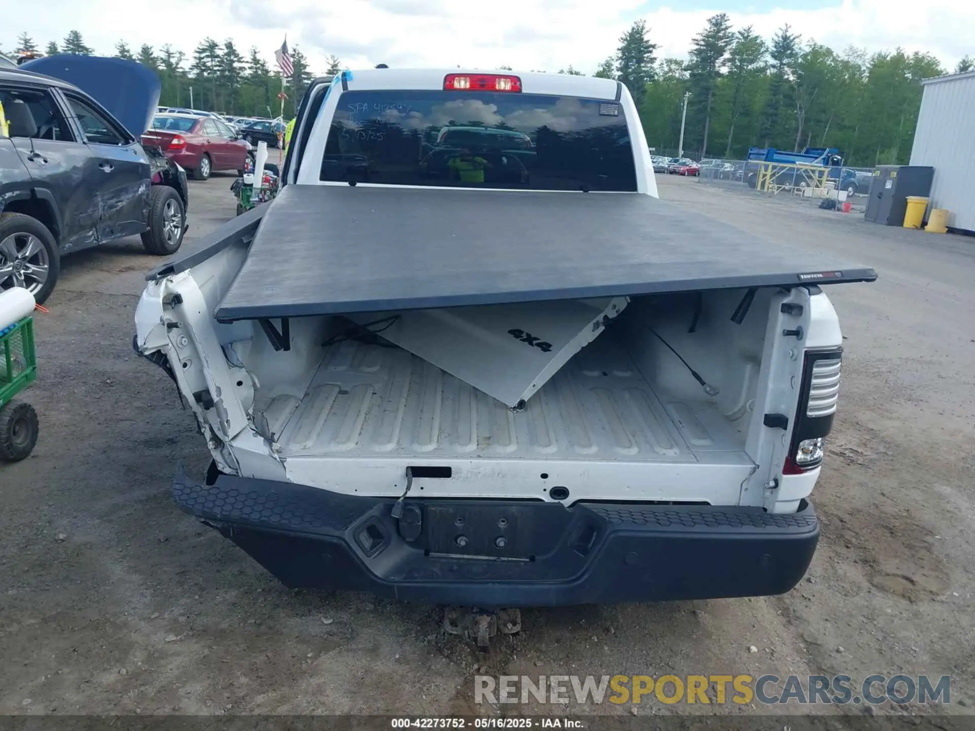 16 Photograph of a damaged car 1C6RR7GG6MS554802 RAM 1500 CLASSIC 2021