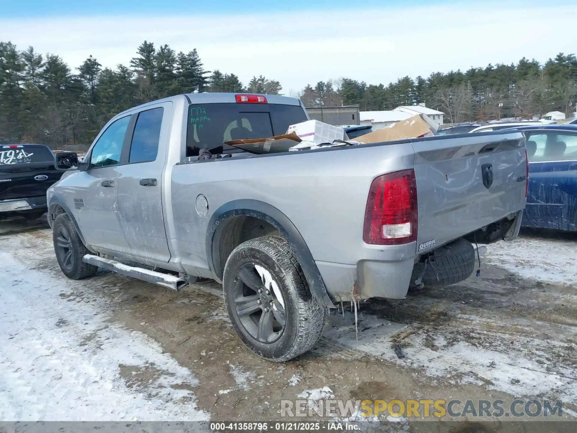 14 Photograph of a damaged car 1C6RR7GG6MS582308 RAM 1500 CLASSIC 2021