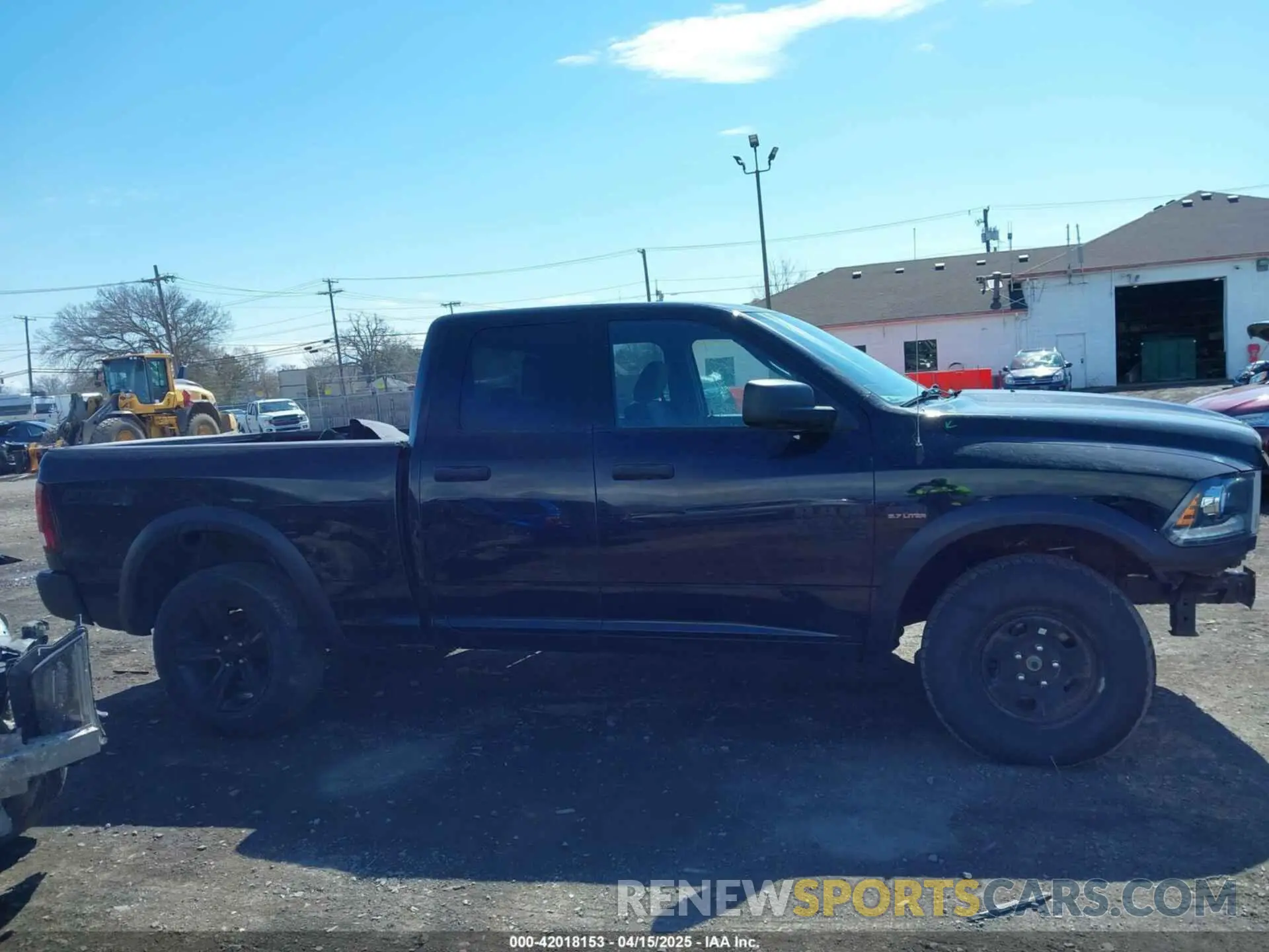 13 Photograph of a damaged car 1C6RR7GTXMS576752 RAM 1500 CLASSIC 2021