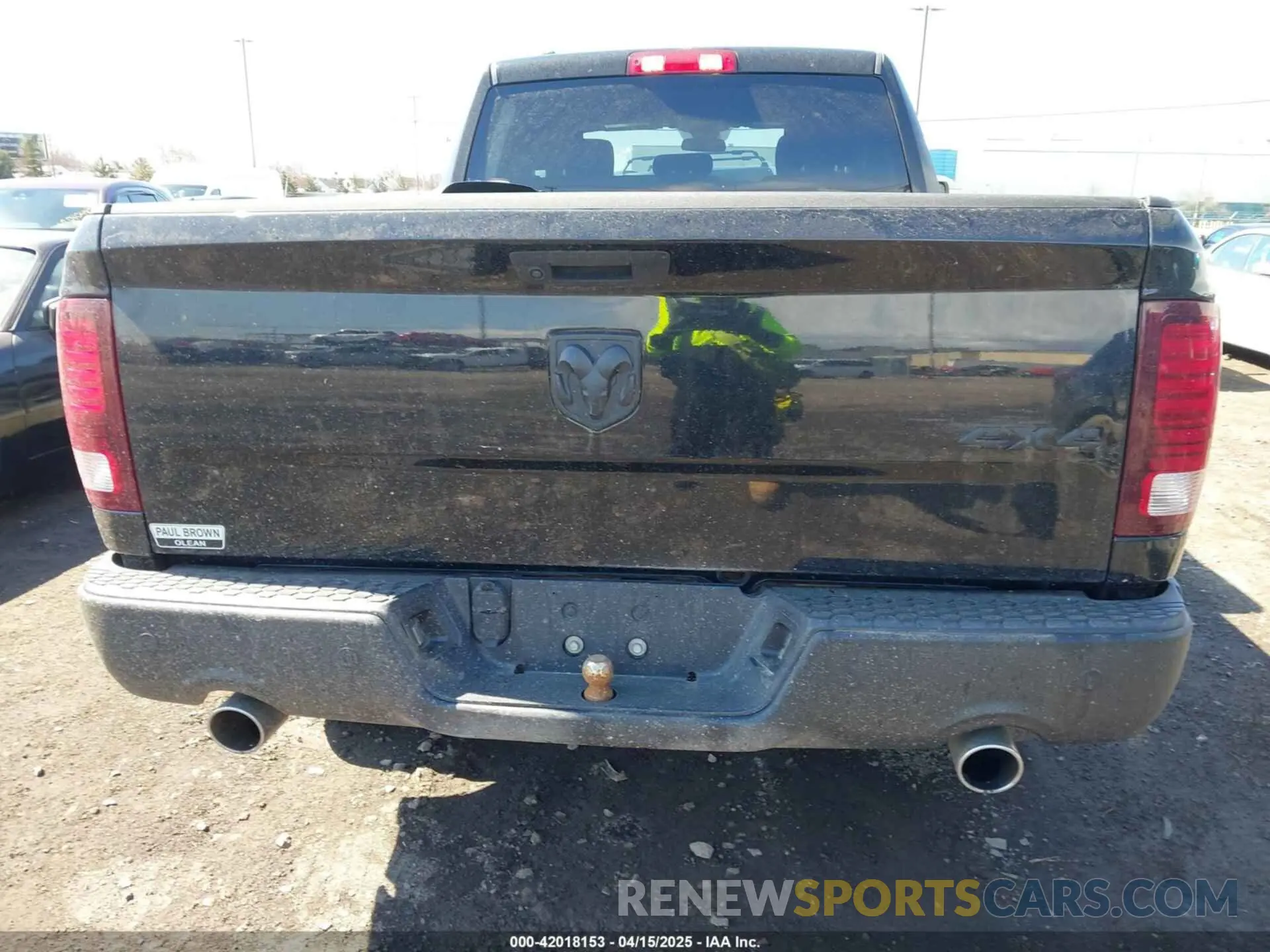 16 Photograph of a damaged car 1C6RR7GTXMS576752 RAM 1500 CLASSIC 2021