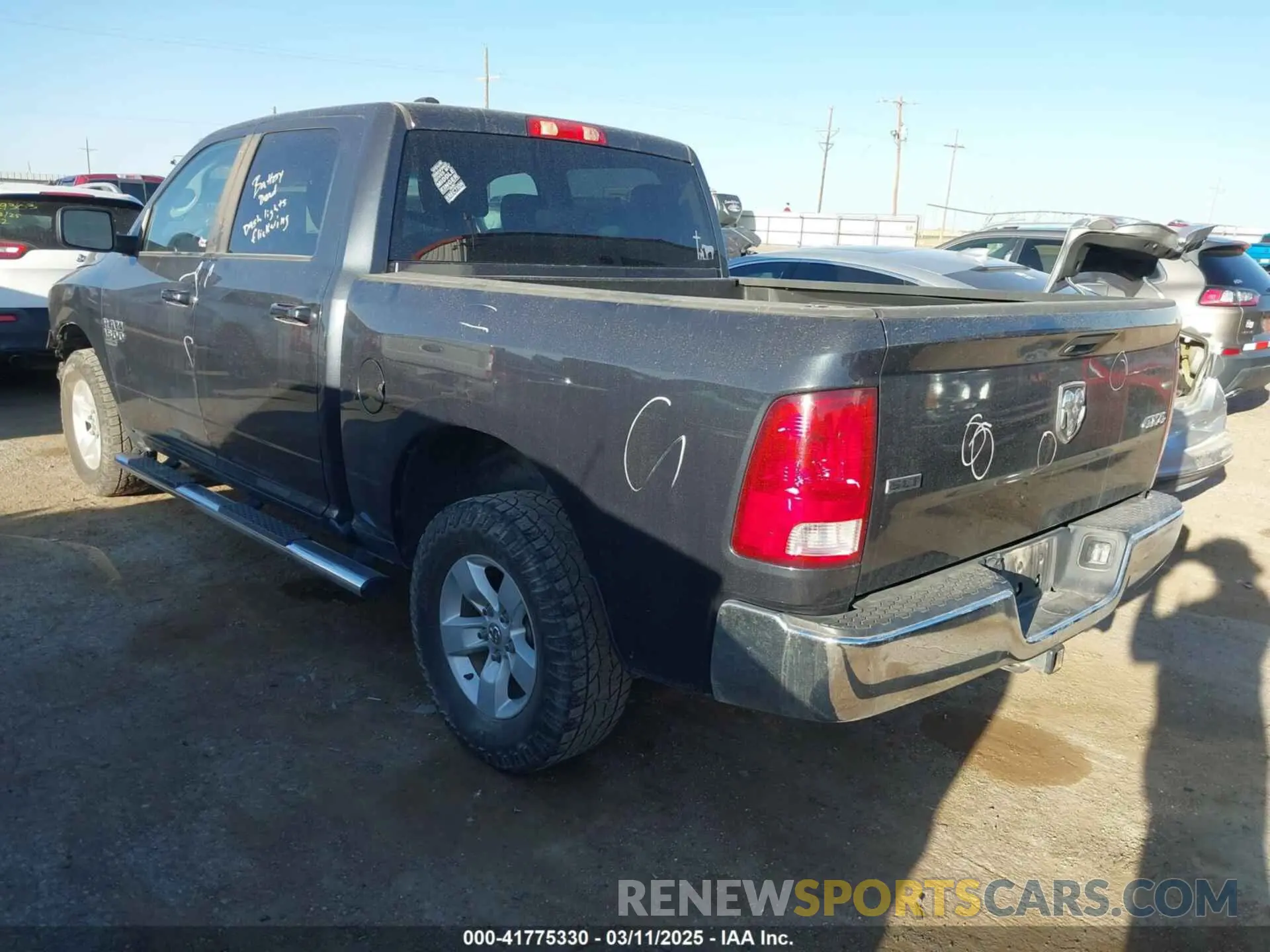 3 Photograph of a damaged car 1C6RR7LG3MS533217 RAM 1500 CLASSIC 2021