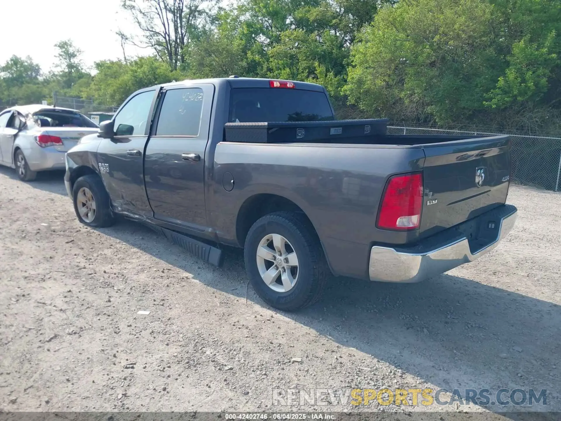 3 Photograph of a damaged car 1C6RR7LG4MS535767 RAM 1500 CLASSIC 2021